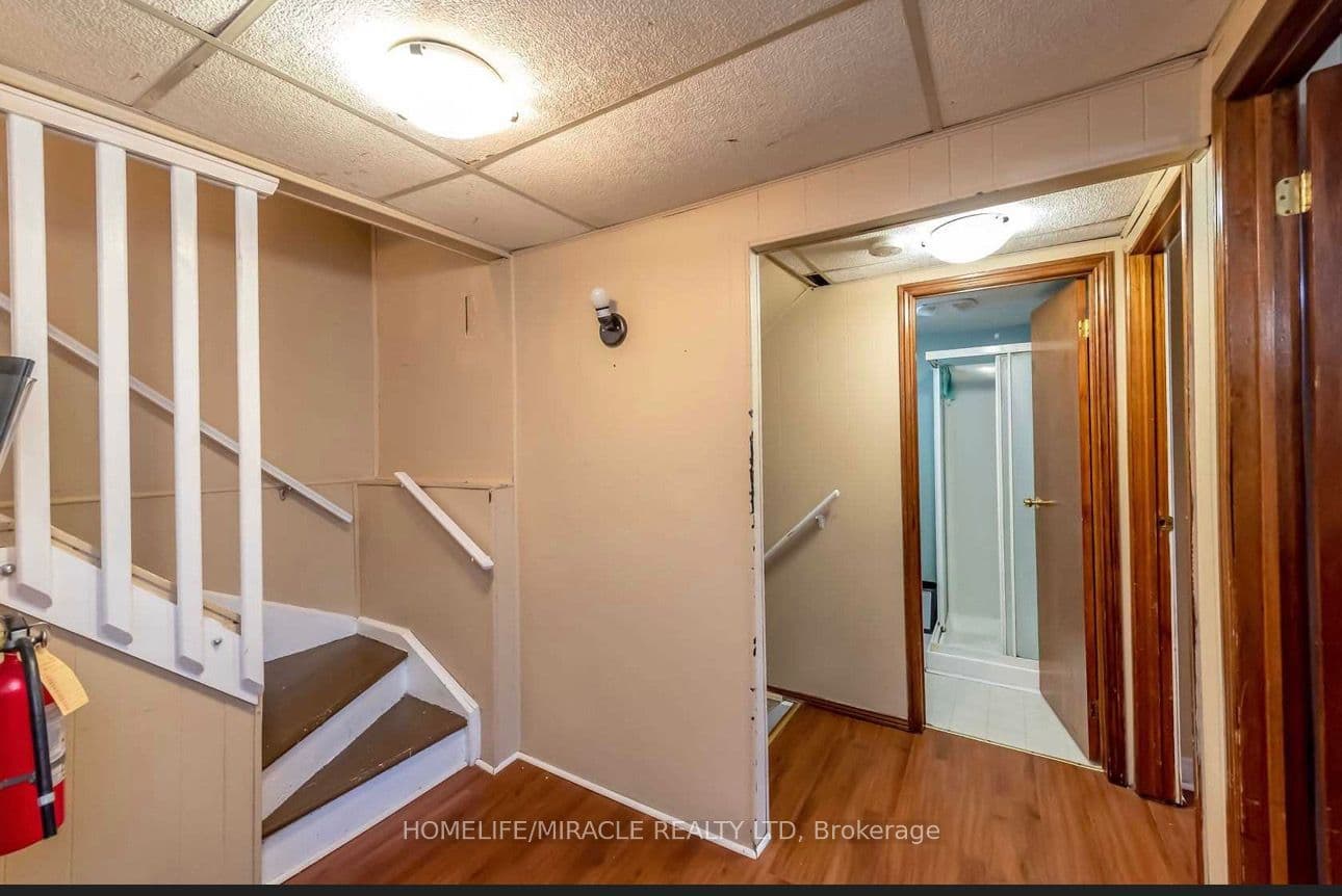 90 Tupper Drive Bsmt, Thorold, ON L2V 4C8