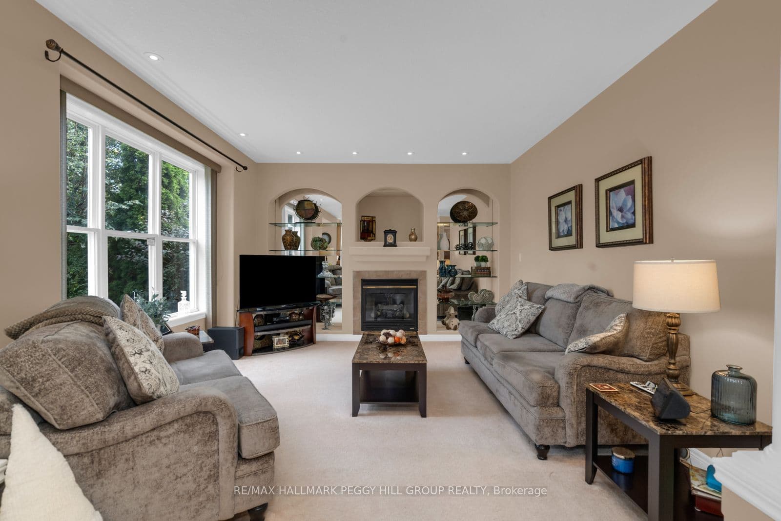 5 Sandringham Drive, Barrie, ON L4N 0J9