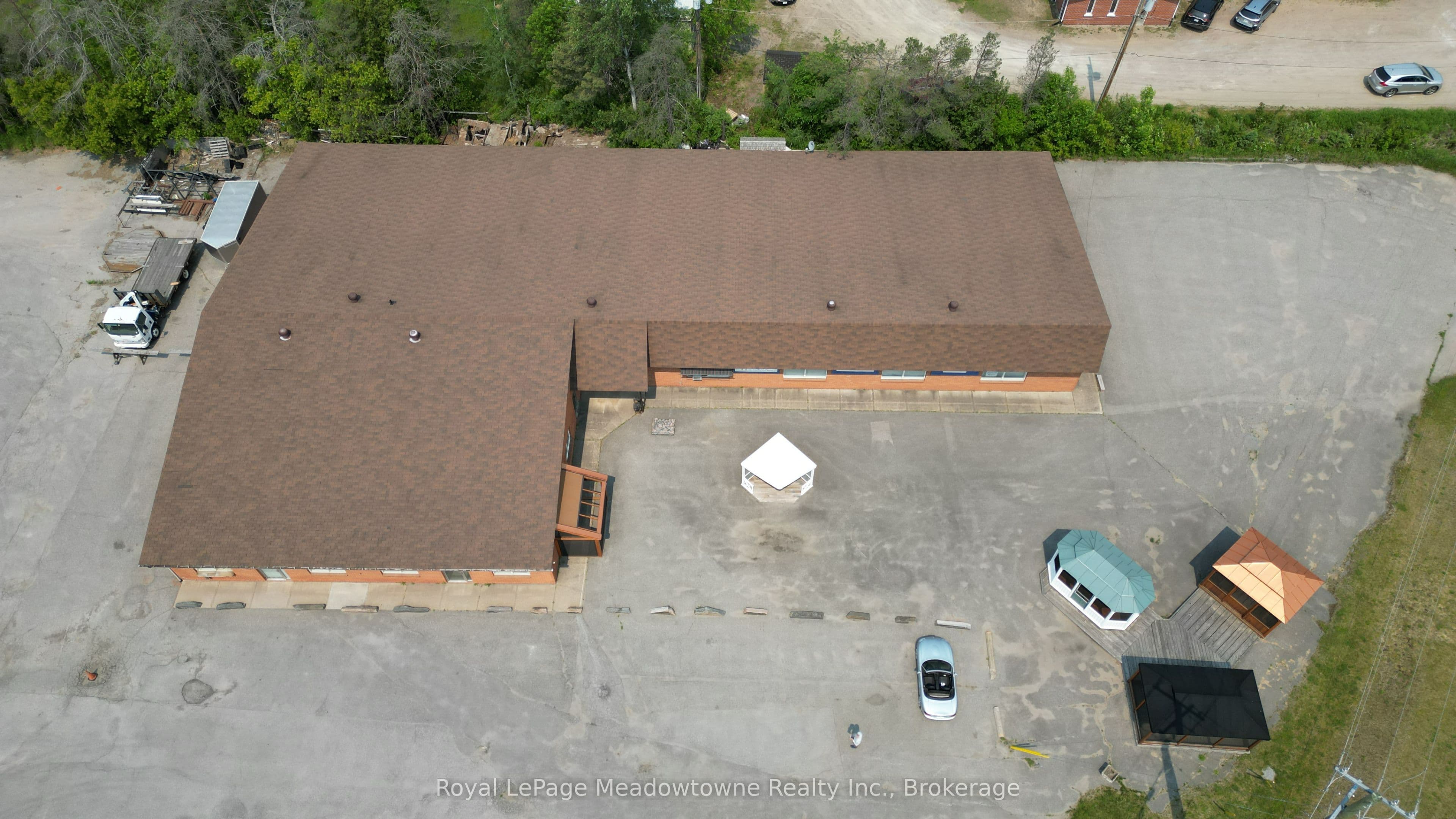 5 BOBCAYGEON Road 3, Minden Hills, ON K0M 2K0