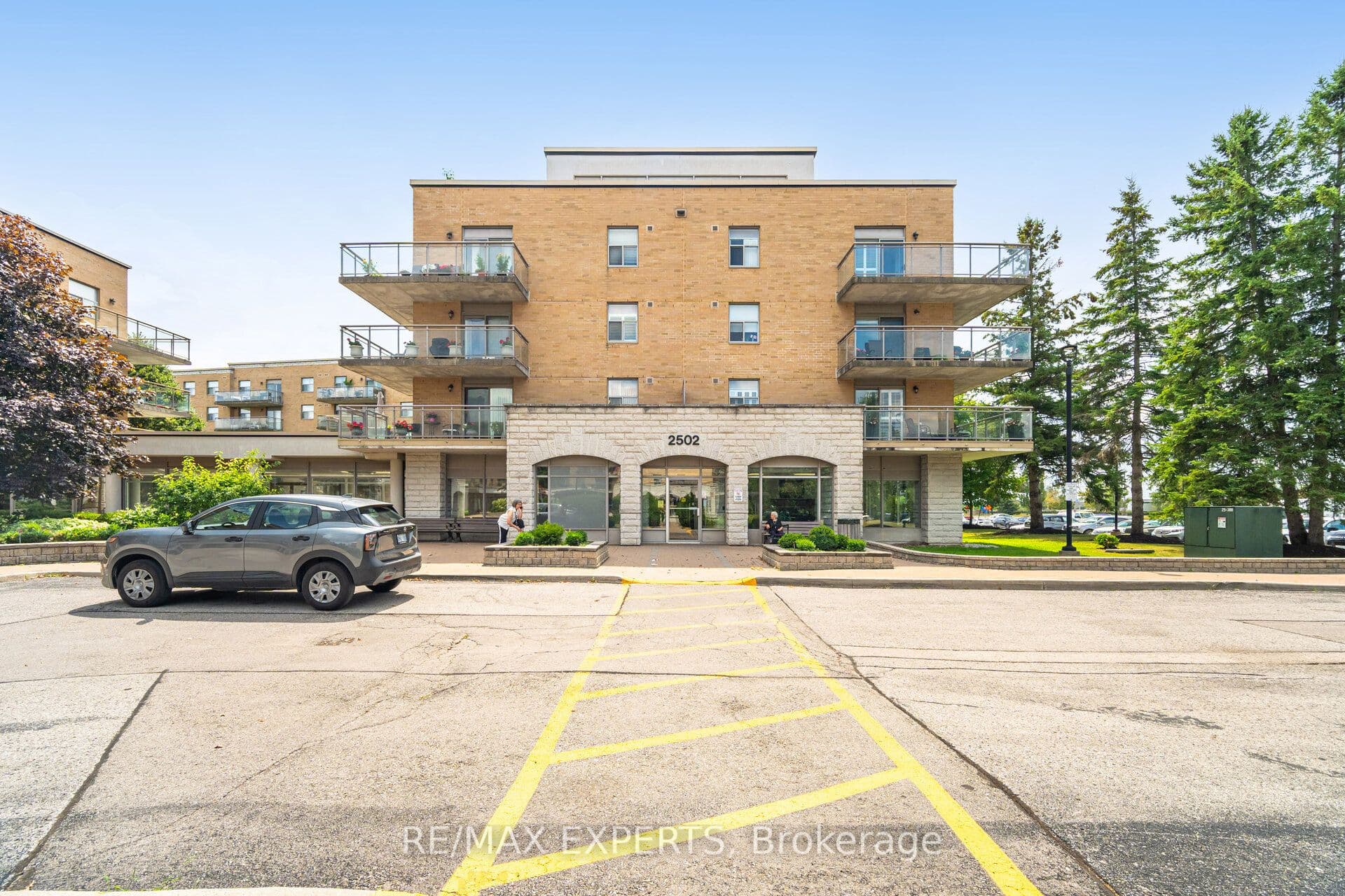 2502 Rutherford Road 216, Vaughan, ON L4K 5N6