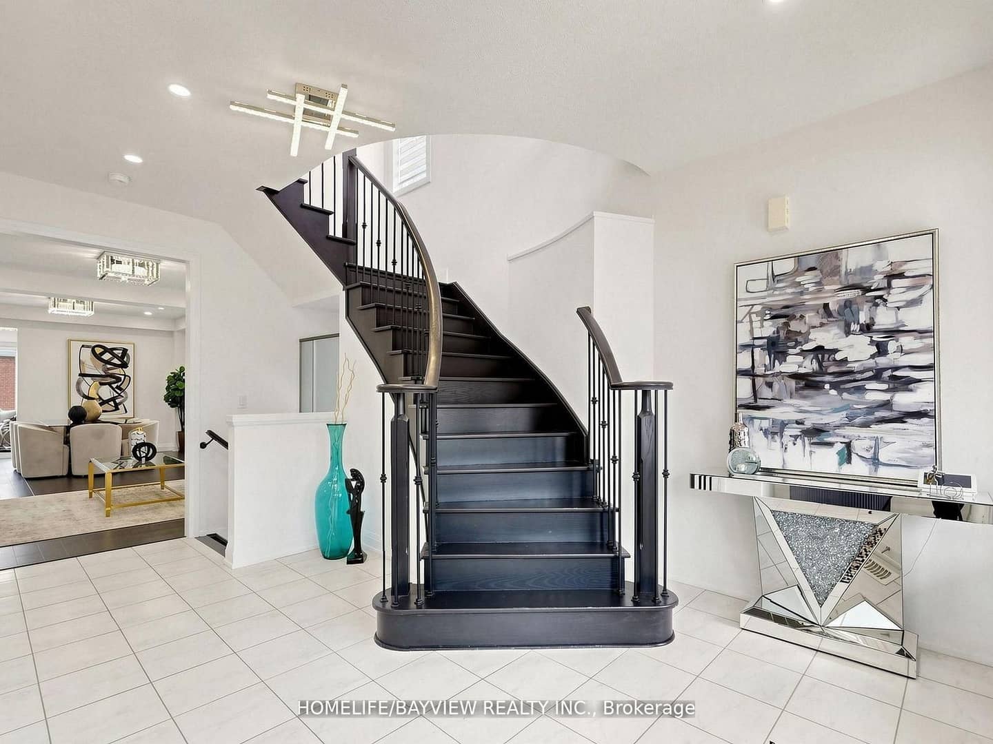 62 Pear Blossom Way, East Gwillimbury, ON L9N 0S9