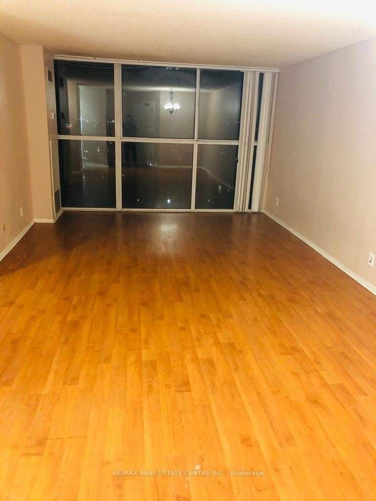 25 Trailwood Drive 1601, Mississauga, ON L5Z 3K9