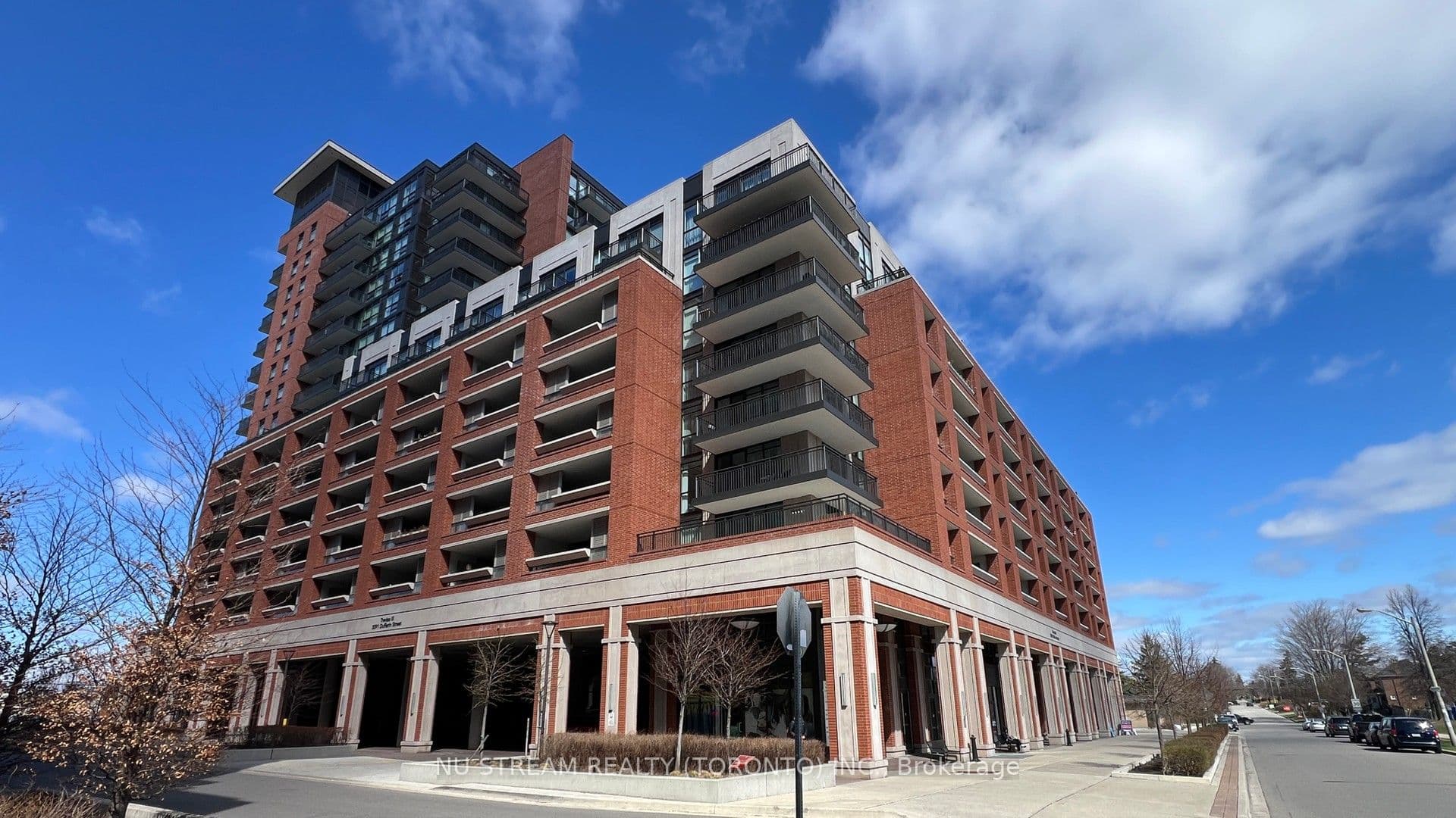 3091 Dufferin Street 613, Toronto, ON M6A 0C4