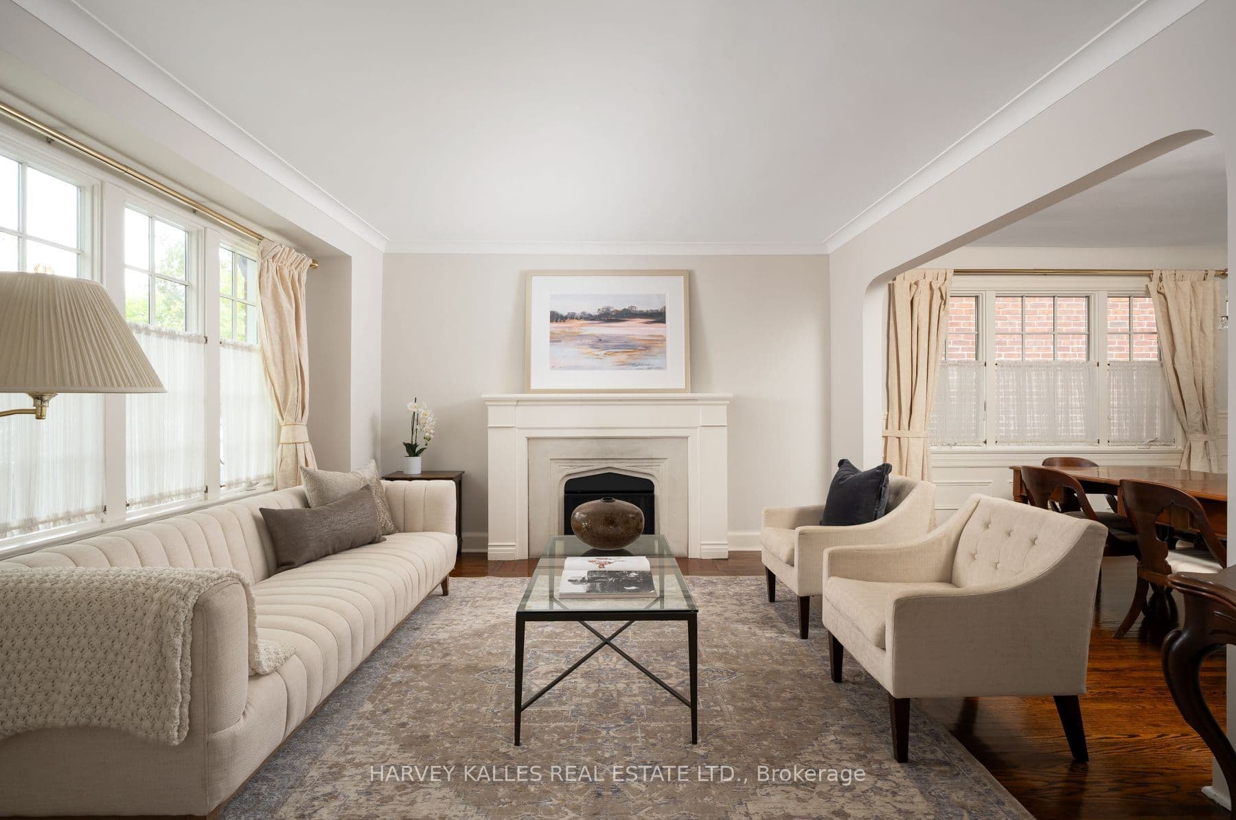 4 Athlone Drive, Toronto, ON M8Y 2M4