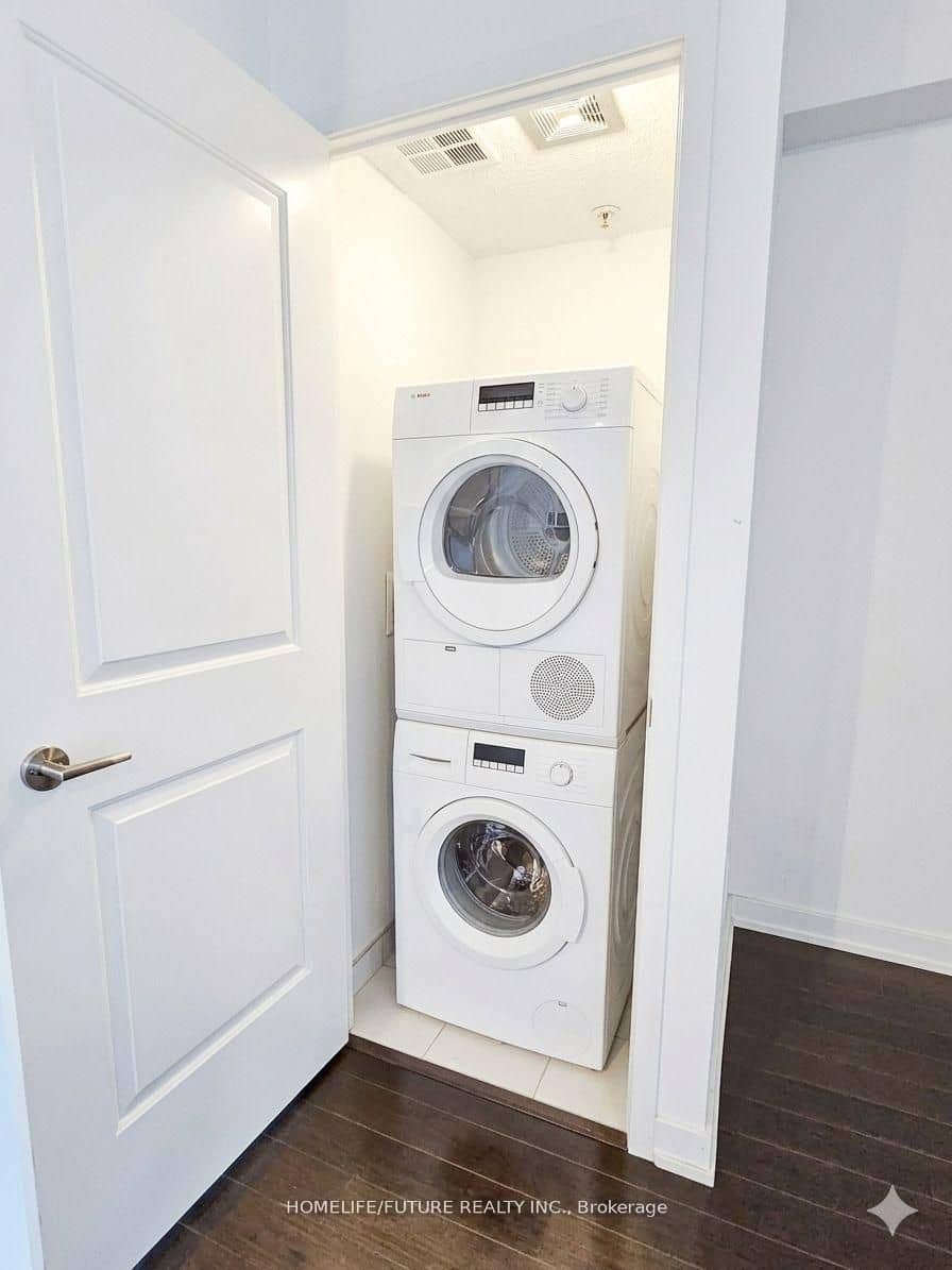 1 The Esplanade Drive 2909, Toronto, ON M5E 0A8