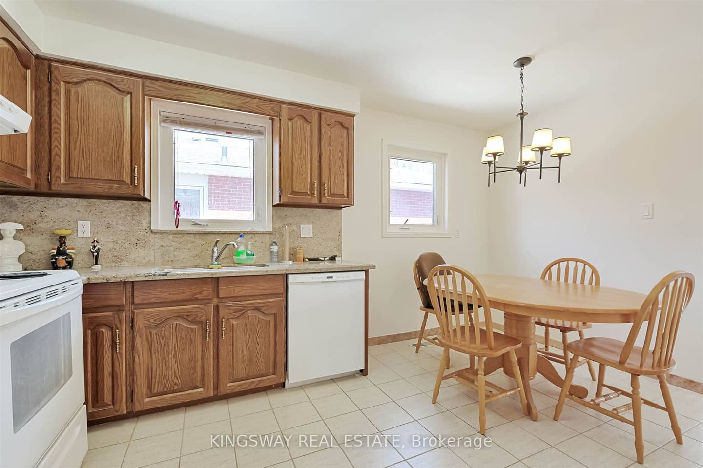 184 Edmonton Drive, Toronto, ON M2J 3X5