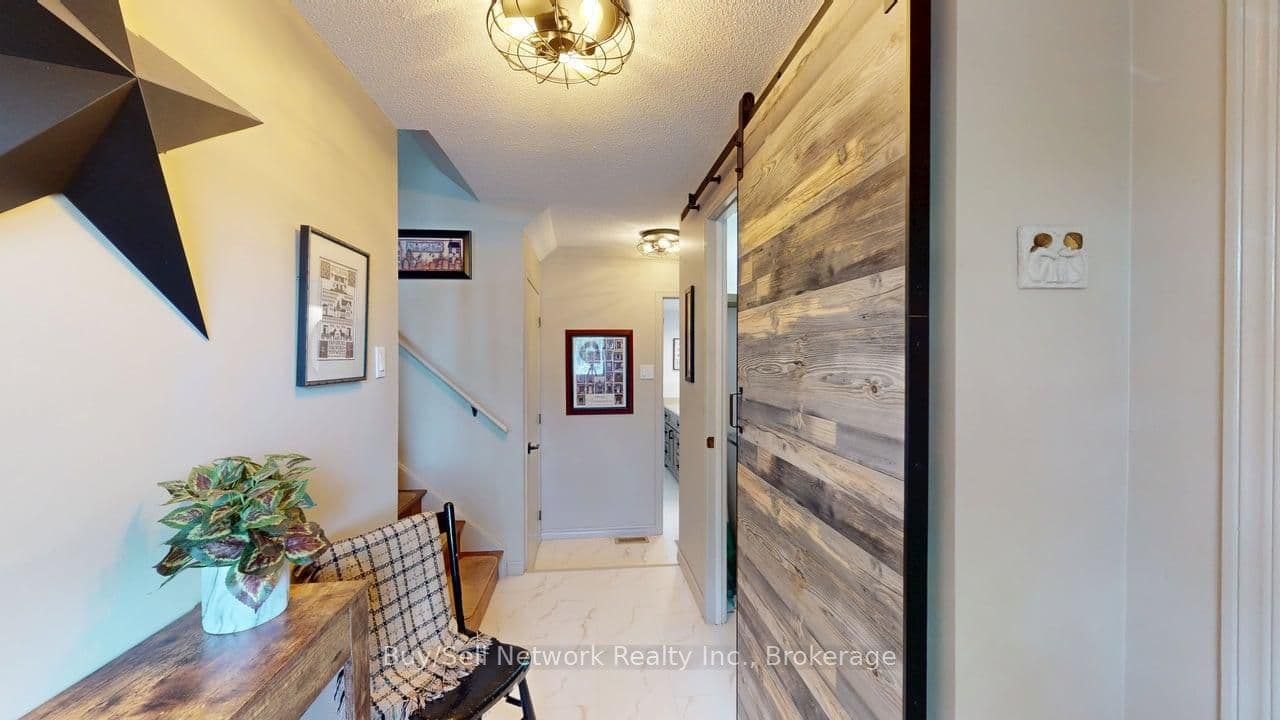 2255 Denure Drive, Peterborough, ON K9K 2G3