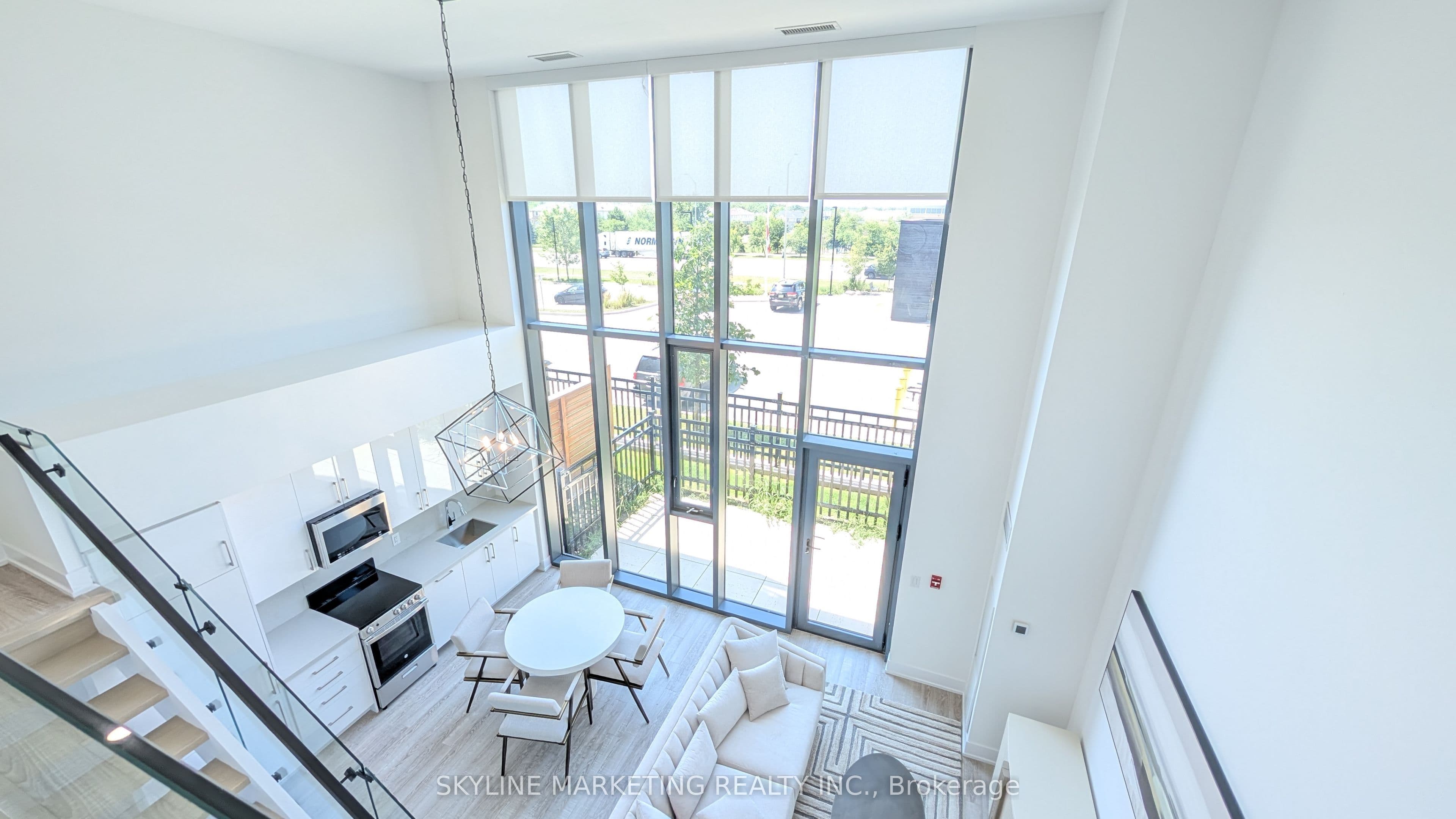 2450 Old Bronte Road 102, Oakville, ON L6M 5P6