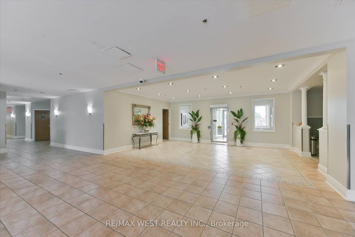 7373 Martin Grove Road 319, Vaughan, ON L4L 9K1