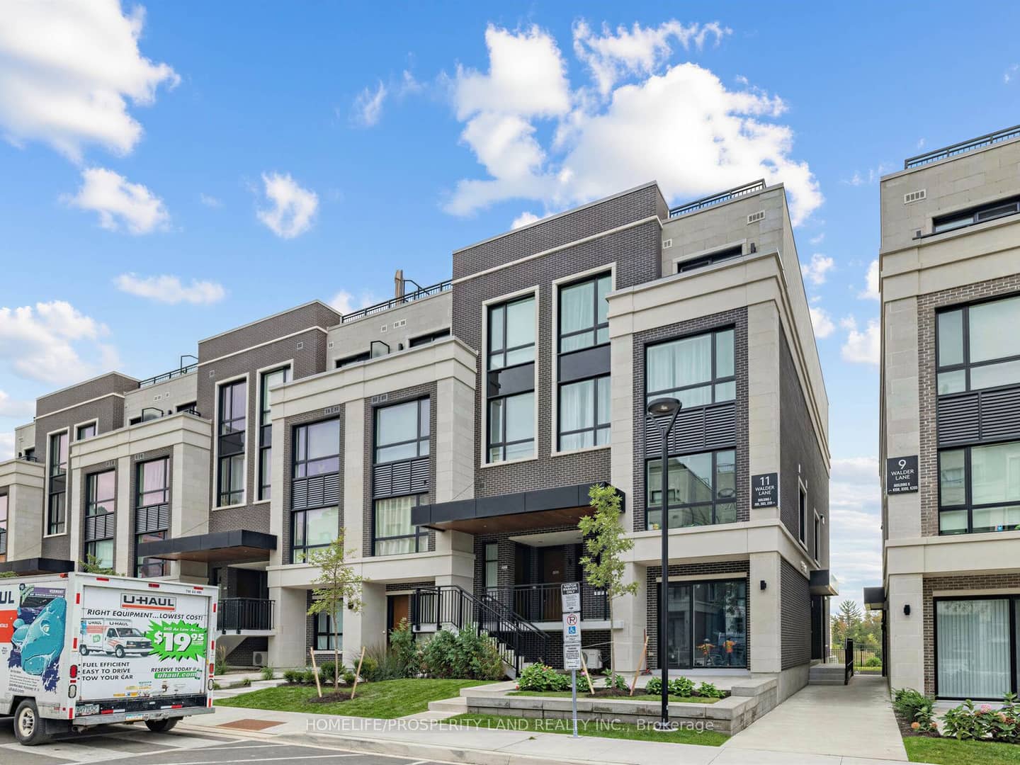 11 Walder Lane 103, Richmond Hill, ON L4S 1M4
