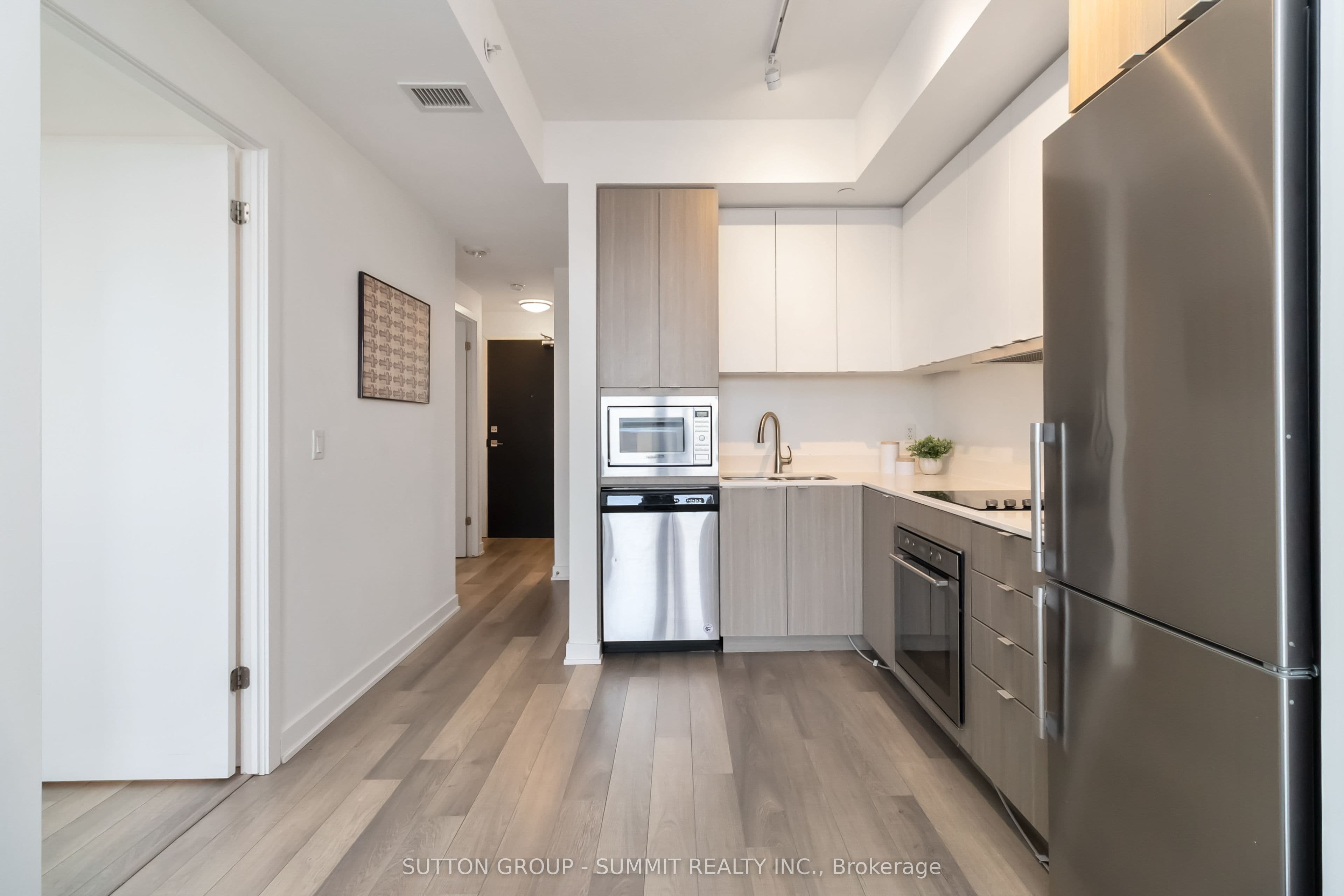 5220 DUNDAS Street D422, Burlington, ON L7L 0J4