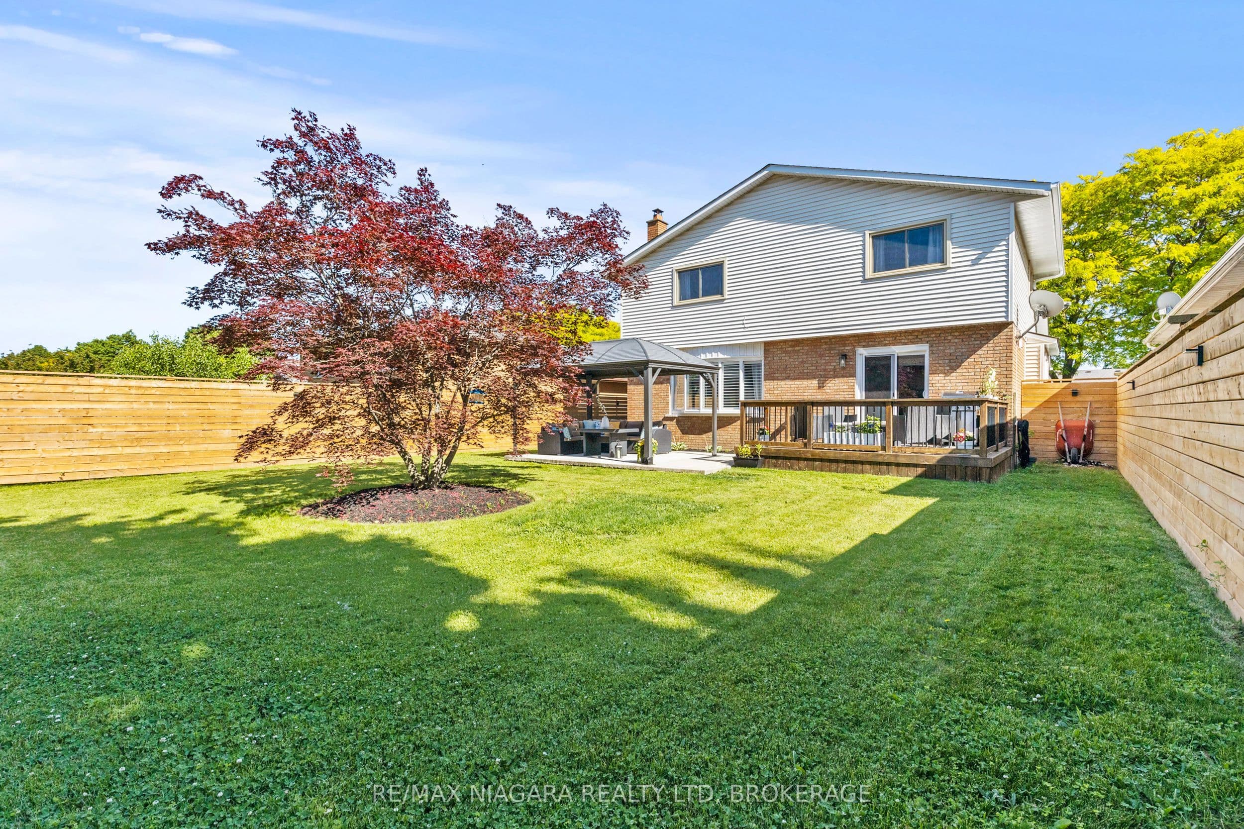30 Orlando Drive, St. Catharines, ON L2N 6X4