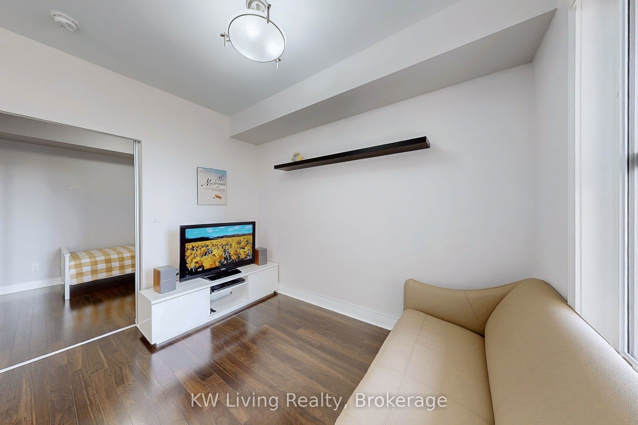 28 Prince Regent Street 203, Markham, ON L6C 0V5