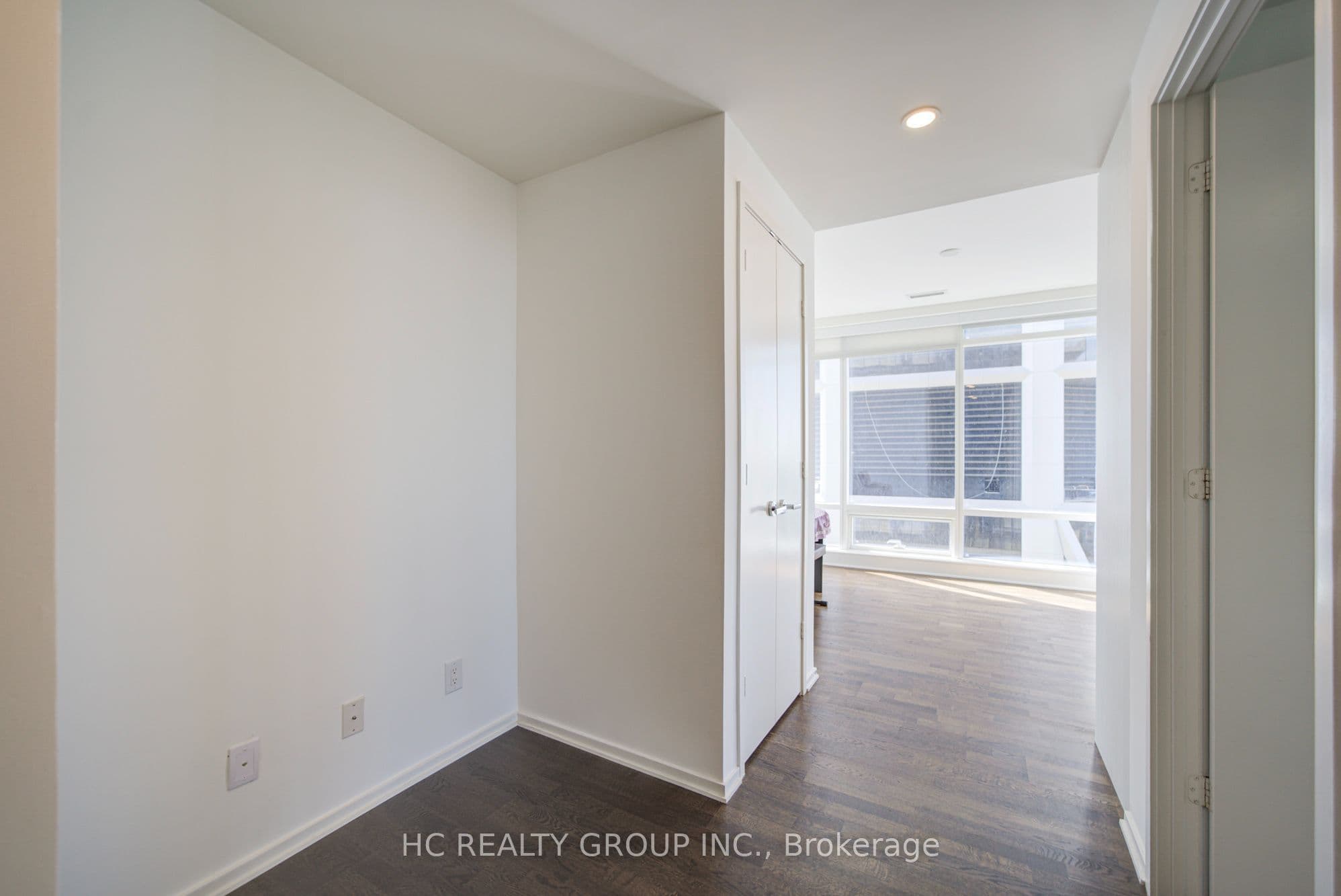 1 Bloor Street E 6209, Toronto, ON M4W 1A9