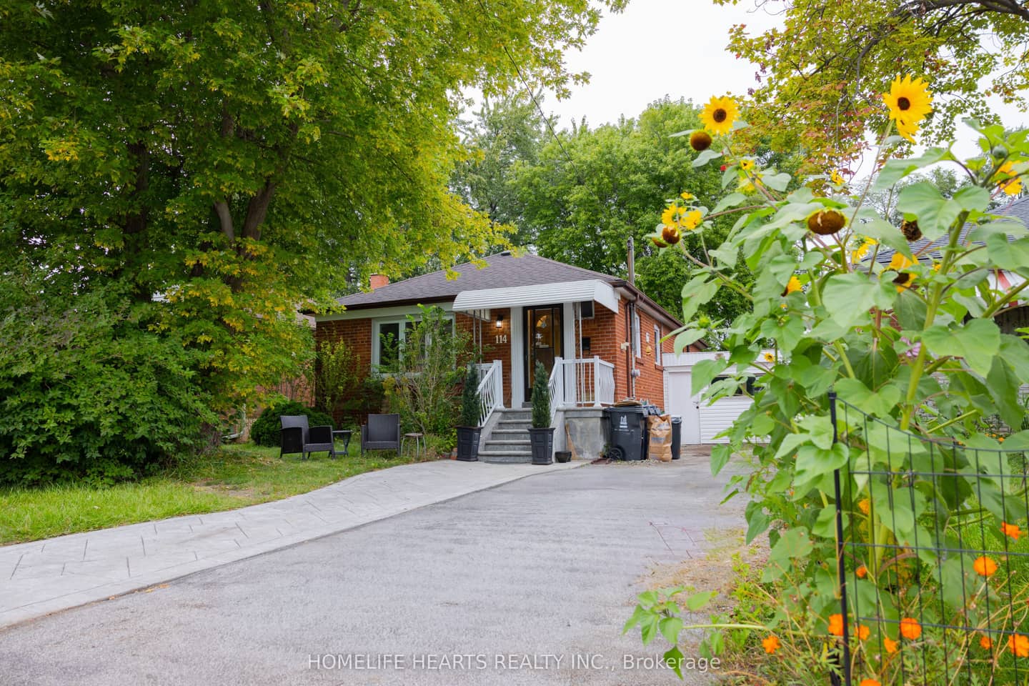 114 Chillery Avenue, Toronto, ON M1K 4T4