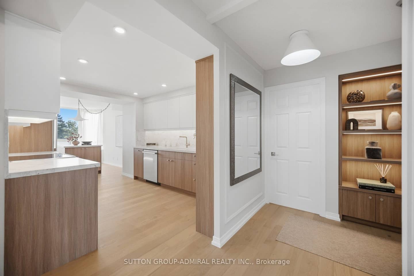 1 Aberfoyle Crescent 411, Toronto, ON M8X 2X8