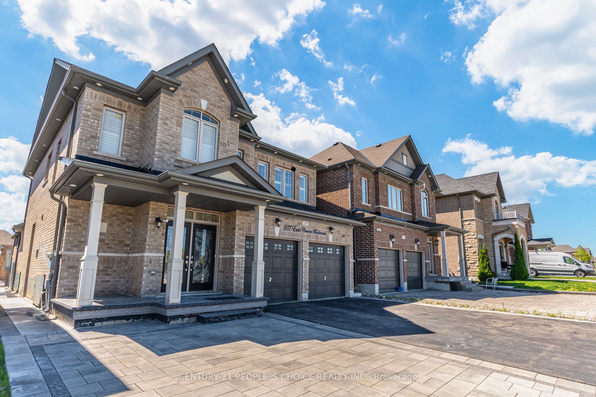 257 East's Corners Boulevard, Vaughan, ON L4H 4L7