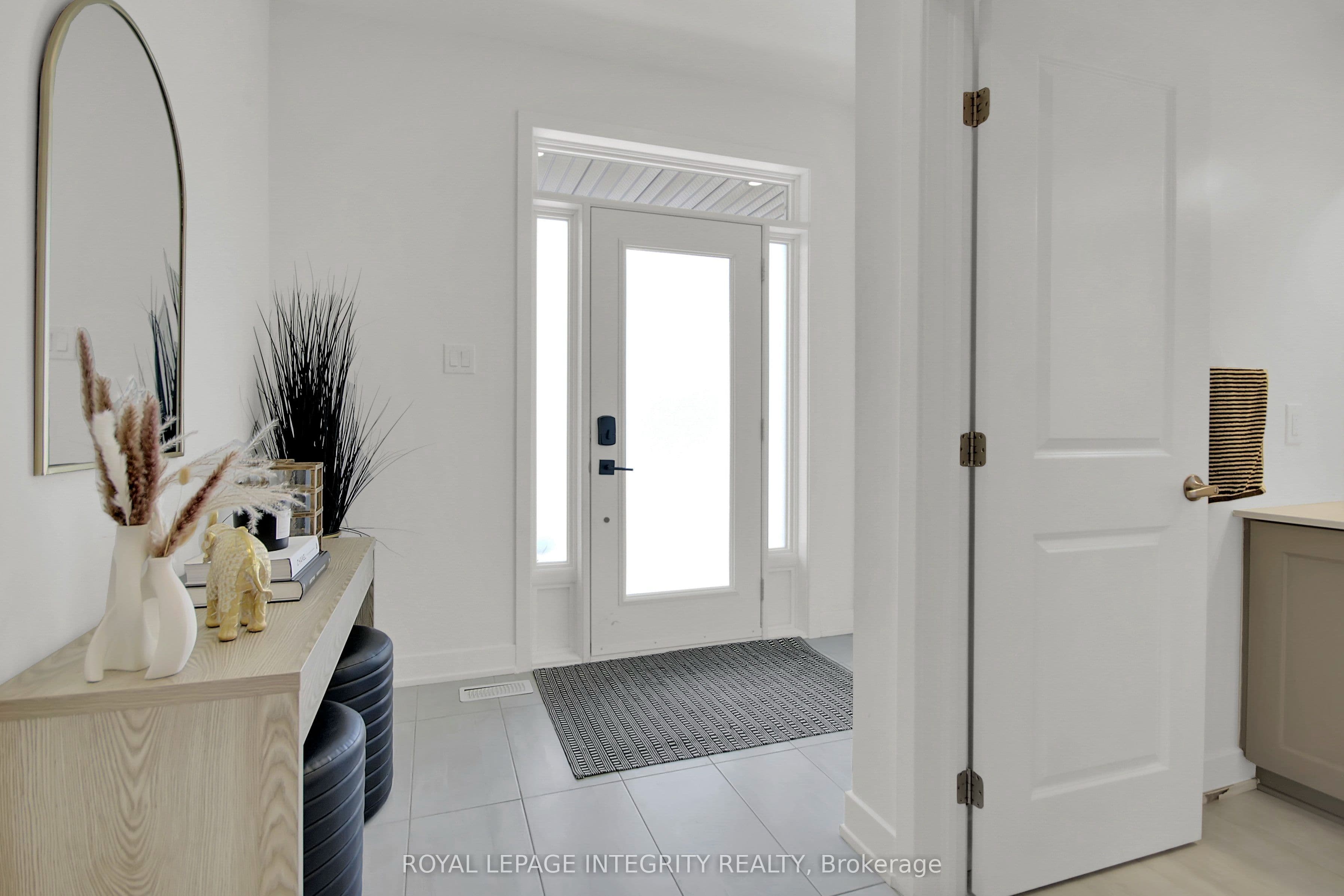 201 Reisling Way, Leitrim, ON K1T 0X1