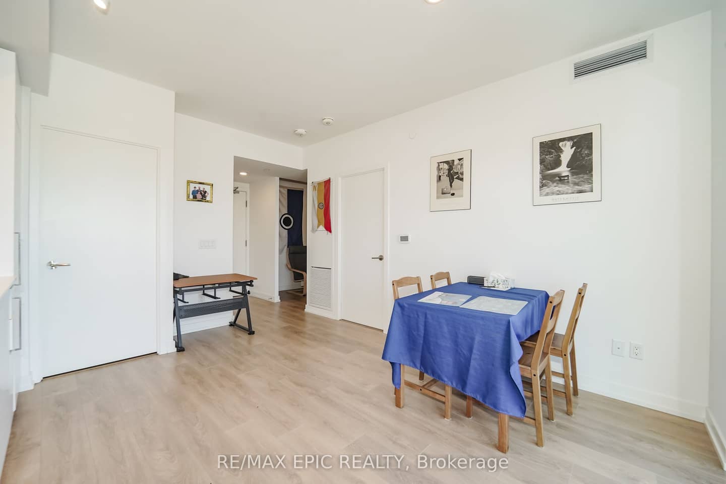 1100 Sheppard Avenue W 928, Toronto, ON M3K 0E4