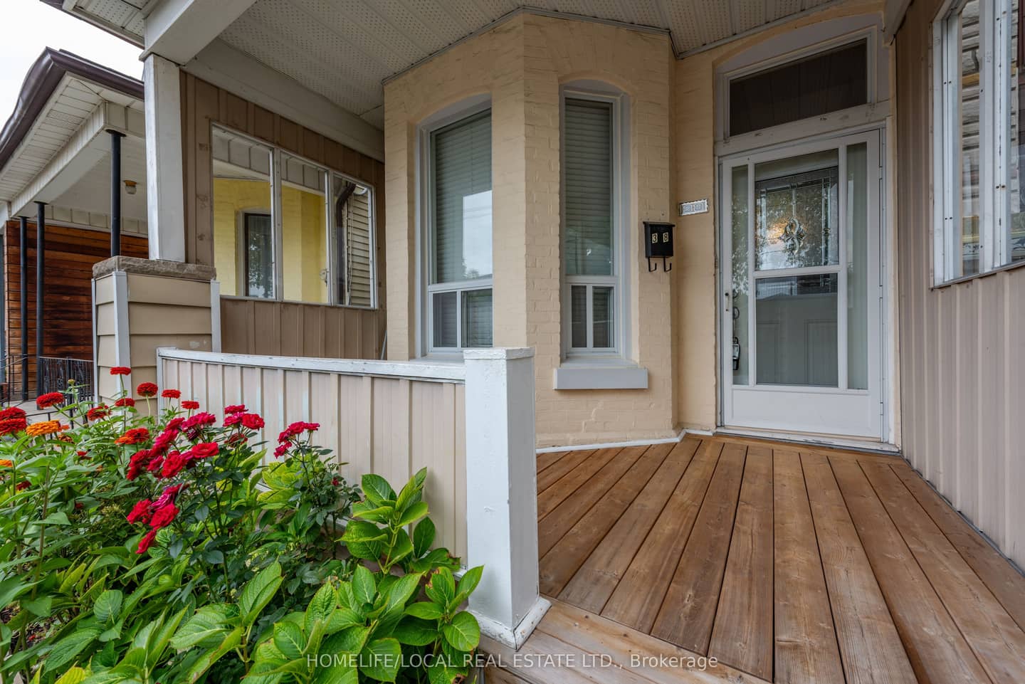 38 Gordon Street, Toronto, ON M6K 1P6