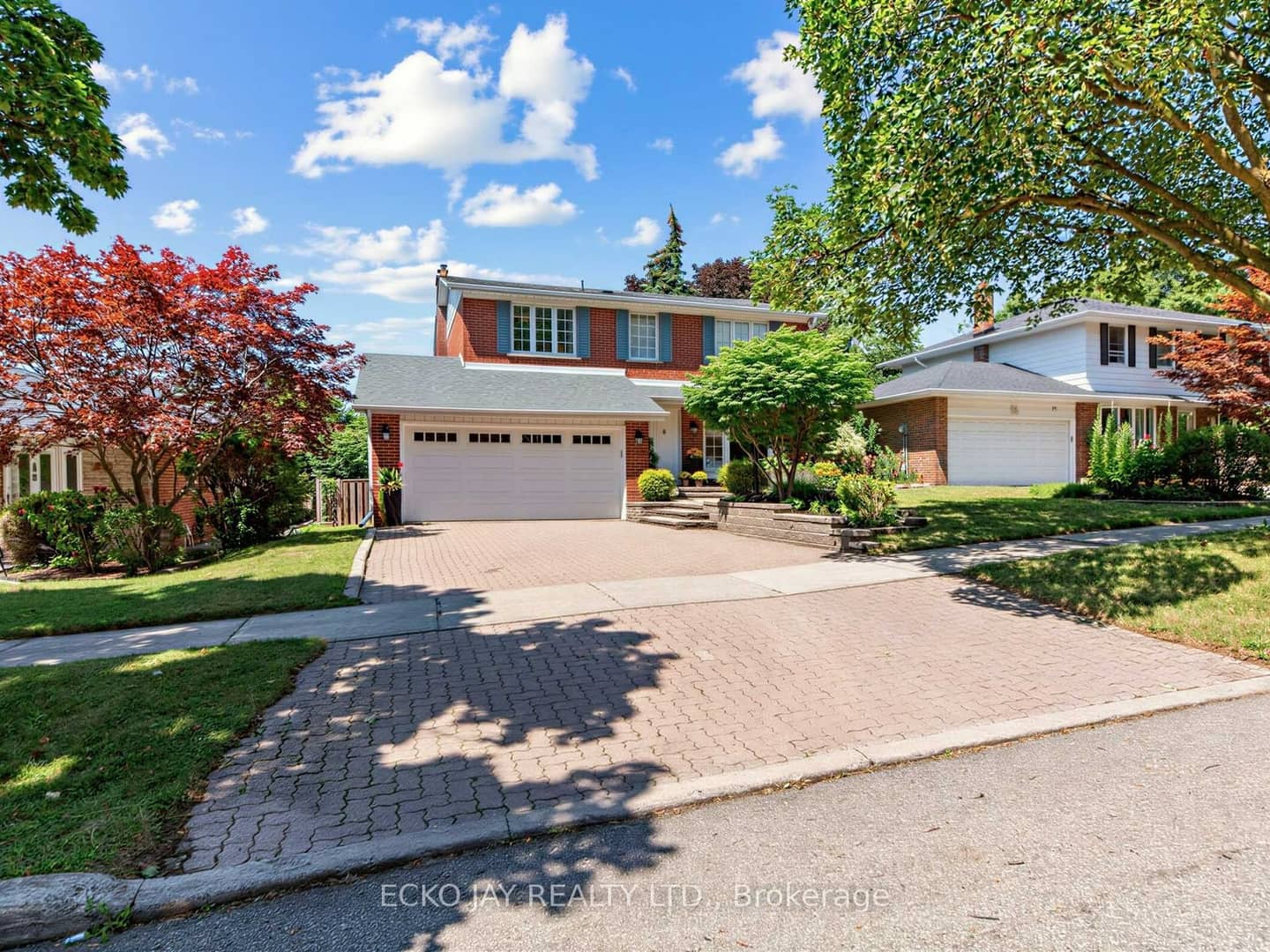 22 Meadowglade Crescent, Toronto, ON M2J 1C7