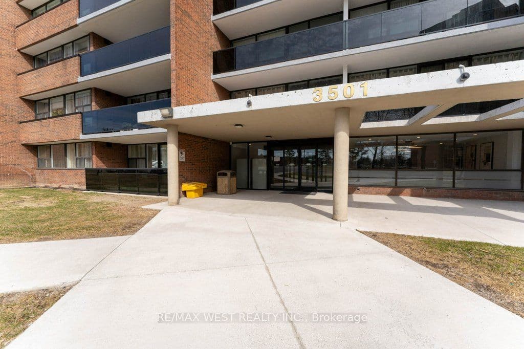 3501 Glen Erin Drive 1001, Mississauga, ON L5L 2E9
