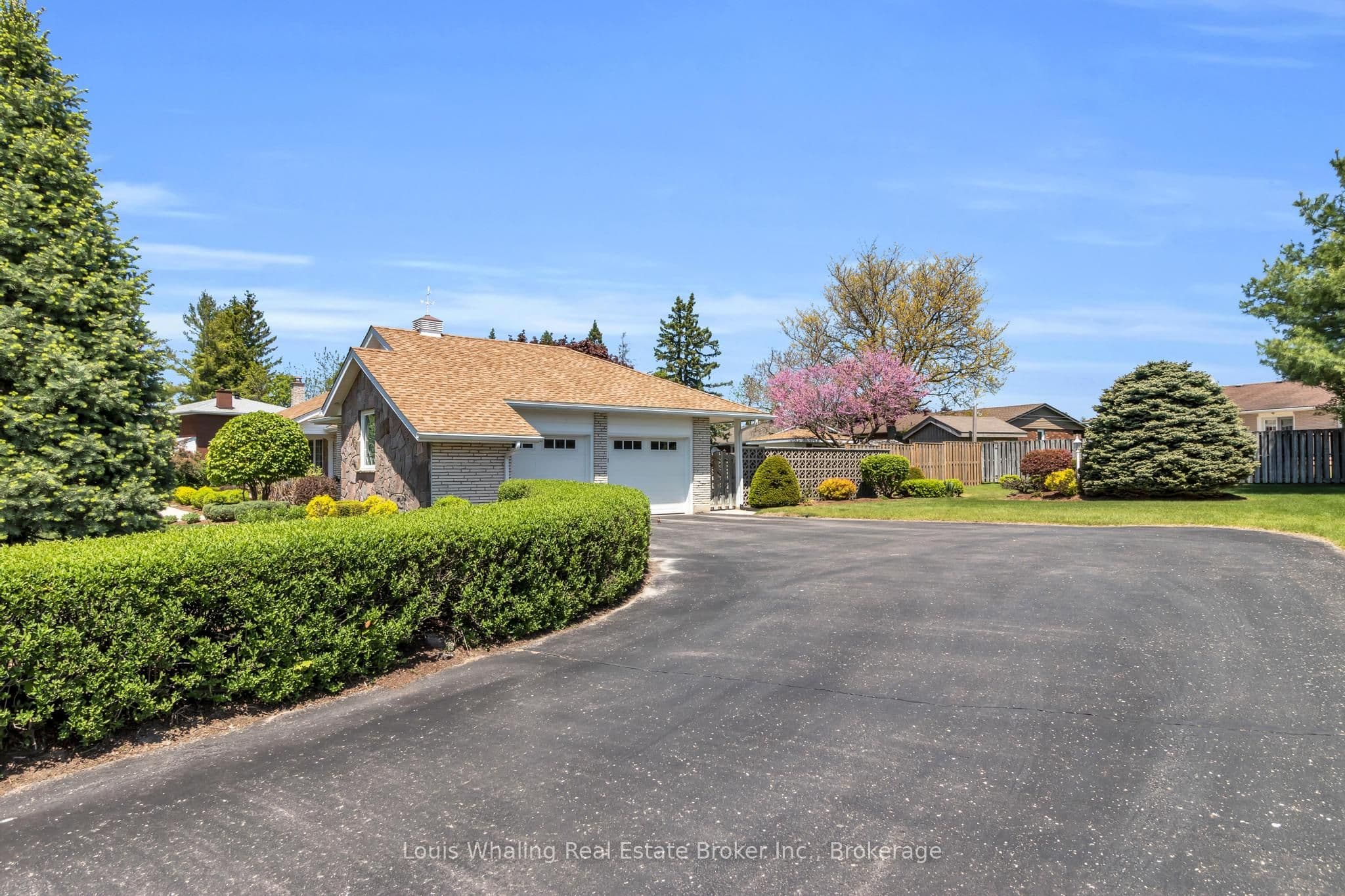 241 4th Avenue, Hanover, ON N4N 2B6