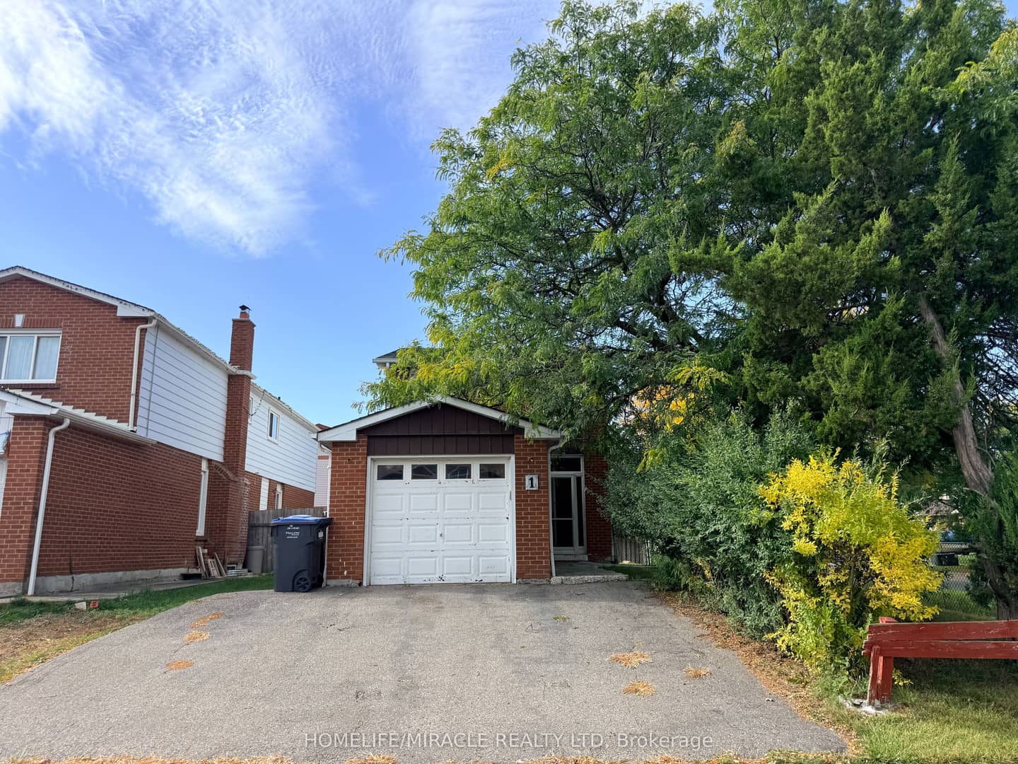 1 Hudson Drive, Brampton, ON L6Y 2N6