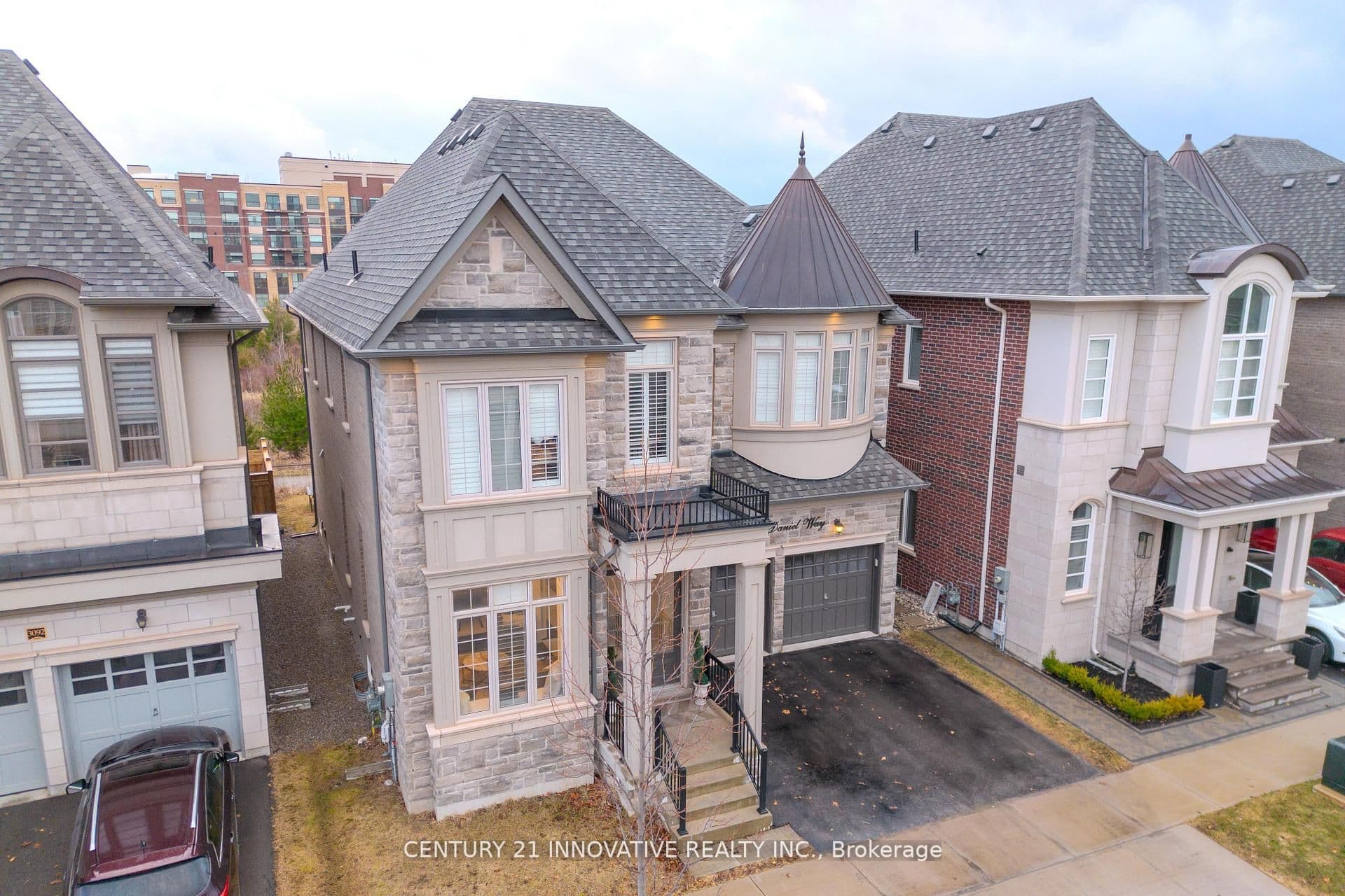 3096 Daniel Way, Oakville, ON L6H 0V1