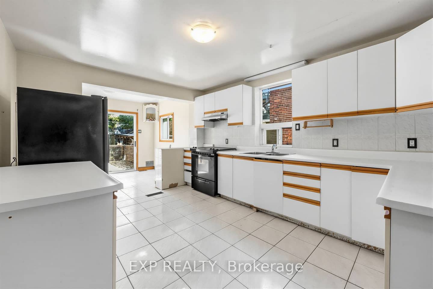 511 Carlaw Avenue, Toronto, ON M4K 3J3