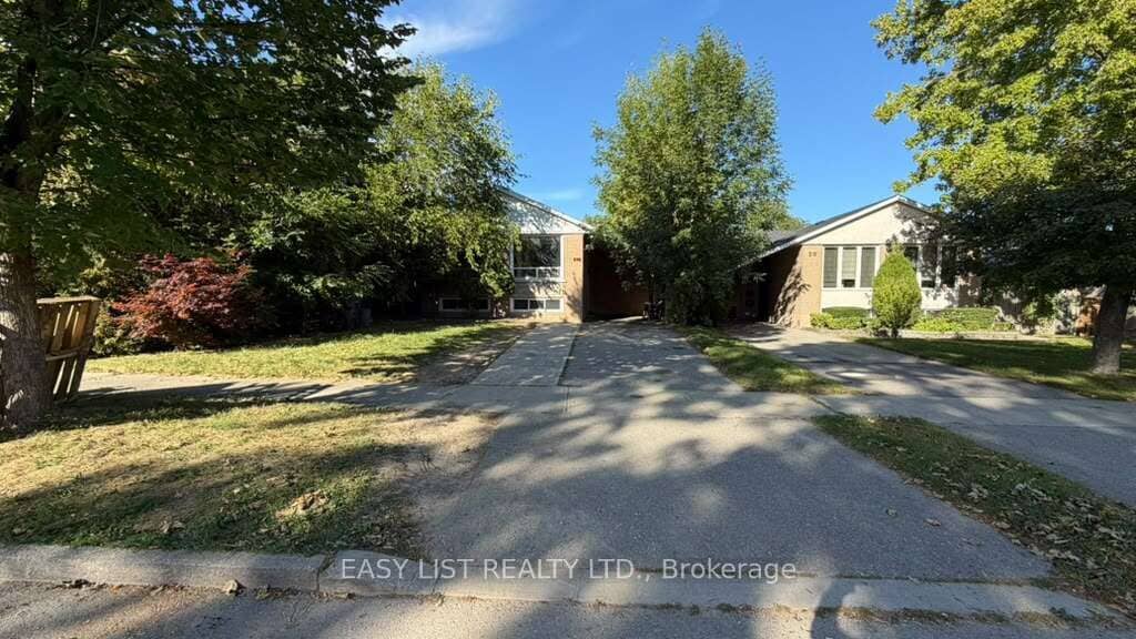 22 Foxcote Crescent, Toronto, ON M9C 4B8