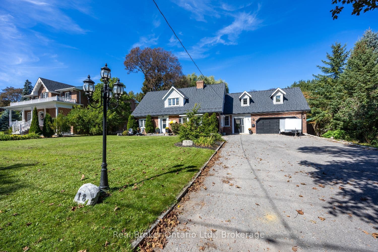 18 Concession Street W, Clarington, ON L1C 1Y5