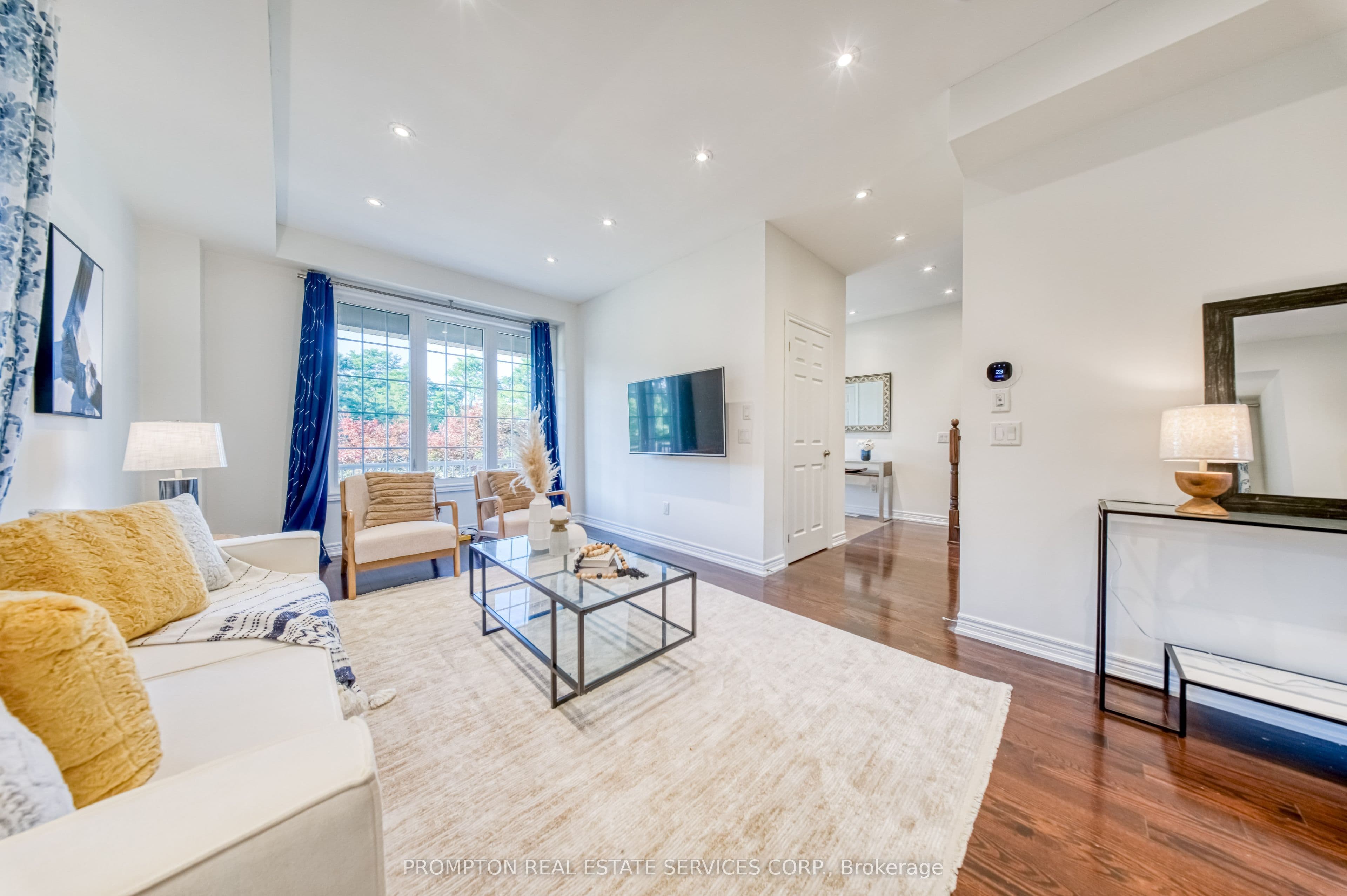 2762 Donald Cousens Parkway, Markham, ON L6B 0X8