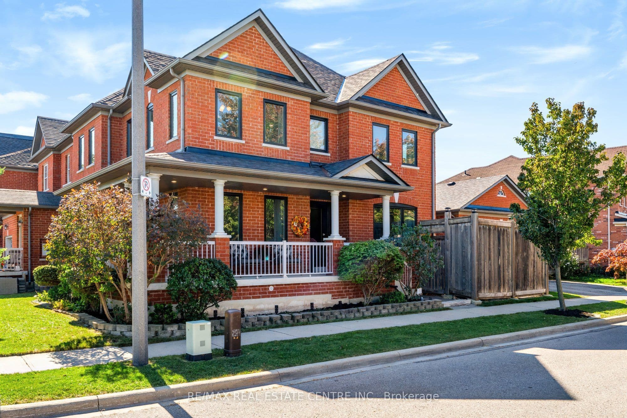 118 Lavery Heights, Milton, ON L9T 0V4
