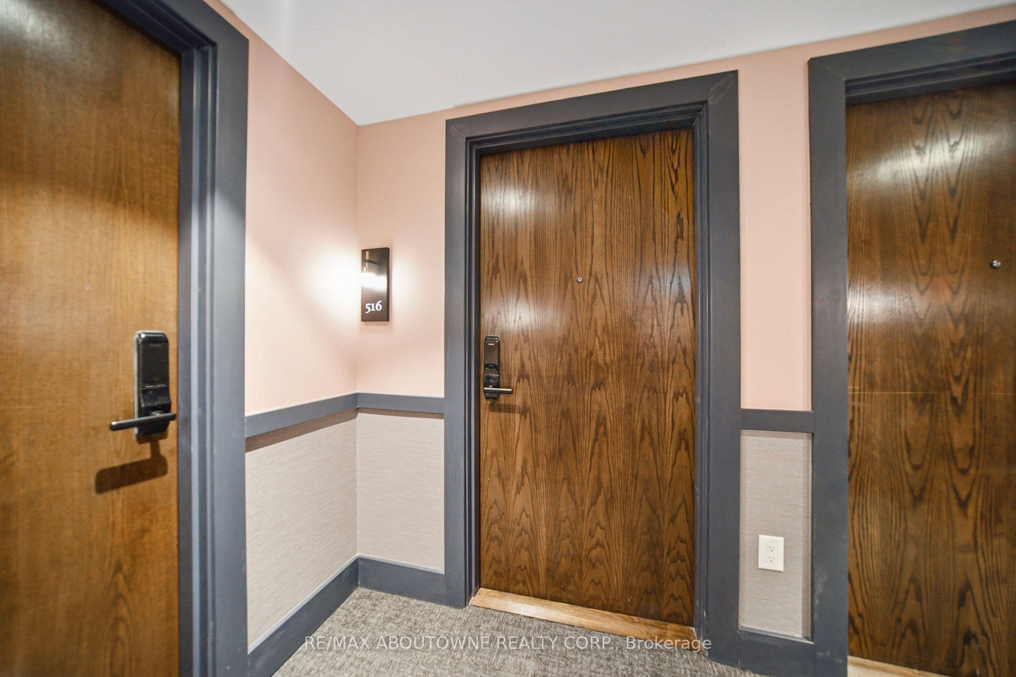 2782 Barton Street 516, Hamilton, ON L8E 0L3
