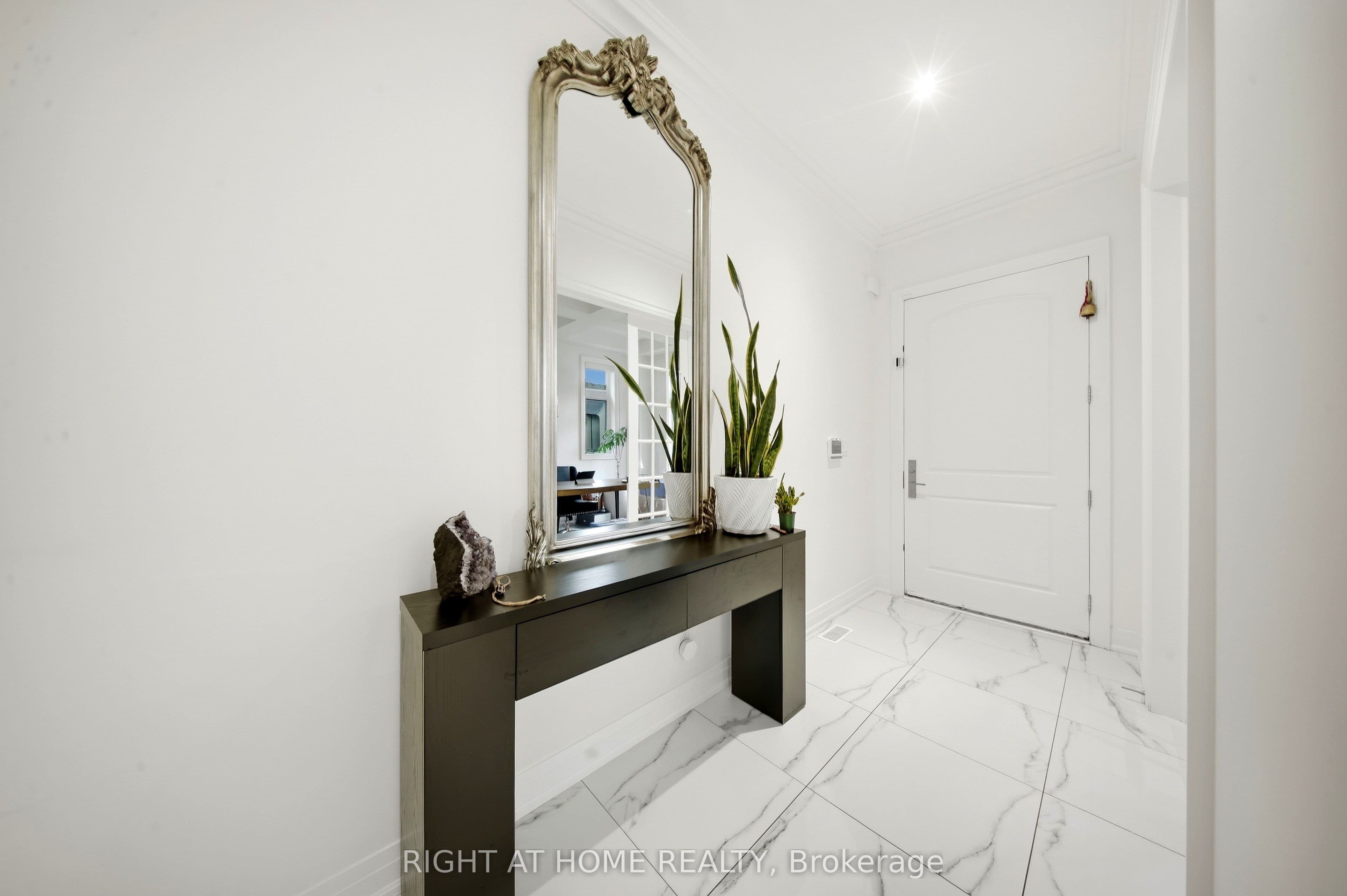 18 Casavant Court, Vaughan, ON L6A 5A5