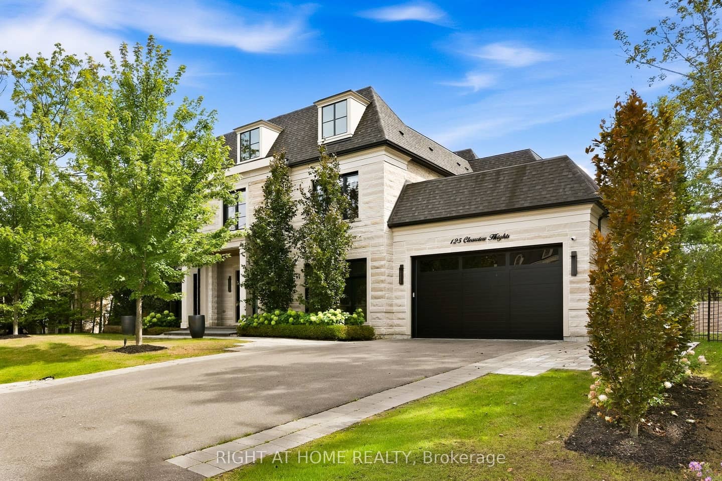 125 Clearview Heights, King, ON L7B 1H6