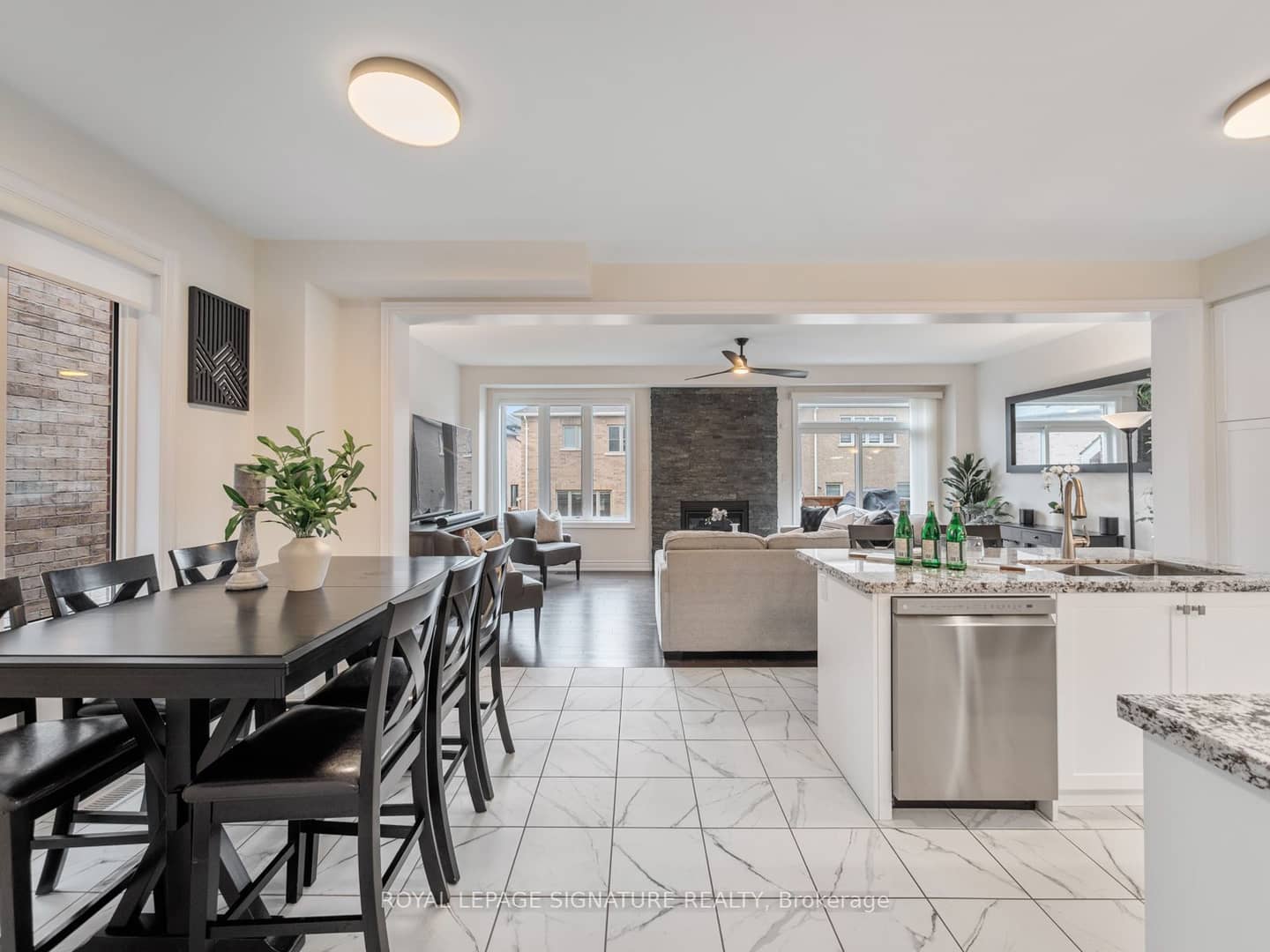 1055 Skyridge Boulevard, Pickering, ON L1X 0G5
