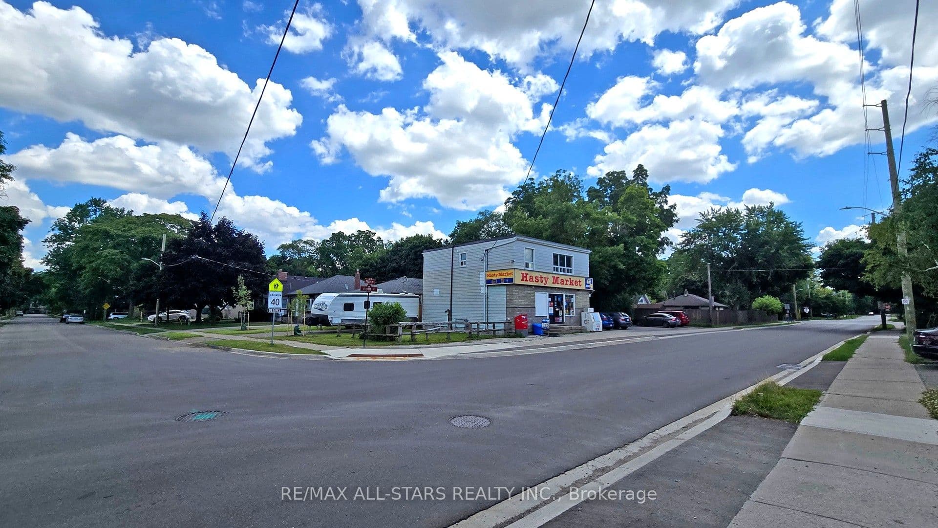88 Elliott Street, Brampton, ON L6Y 1W3