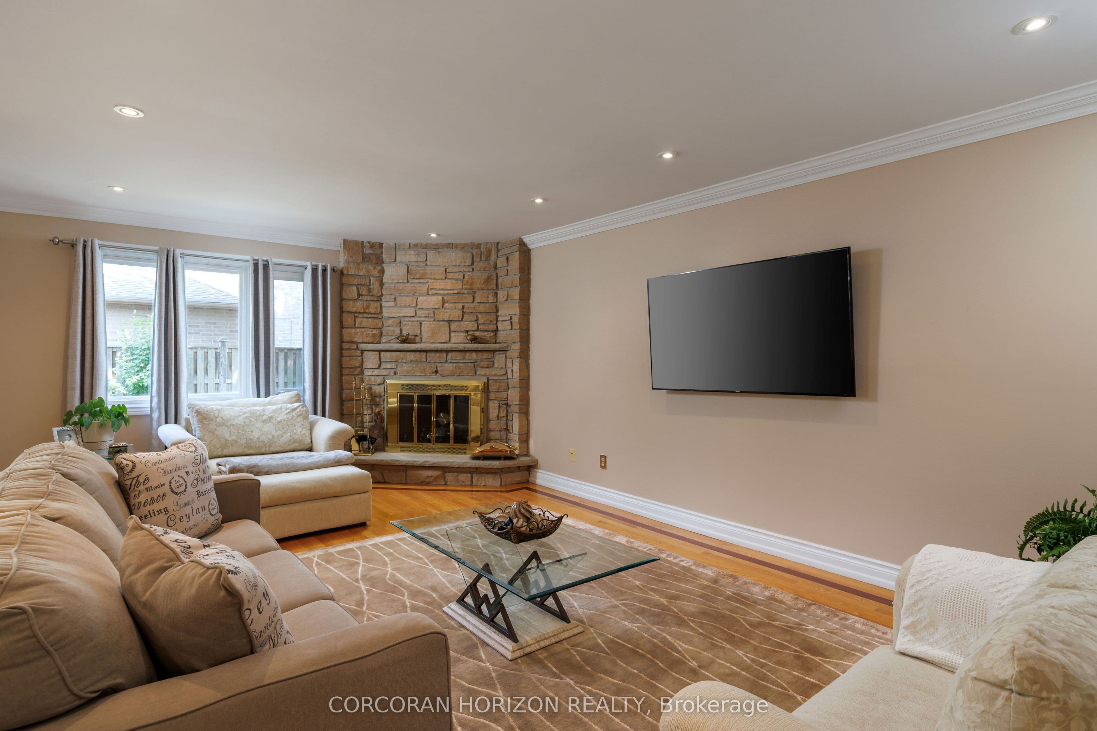 1807 Tattersall Way, Mississauga, ON L5M 3H7