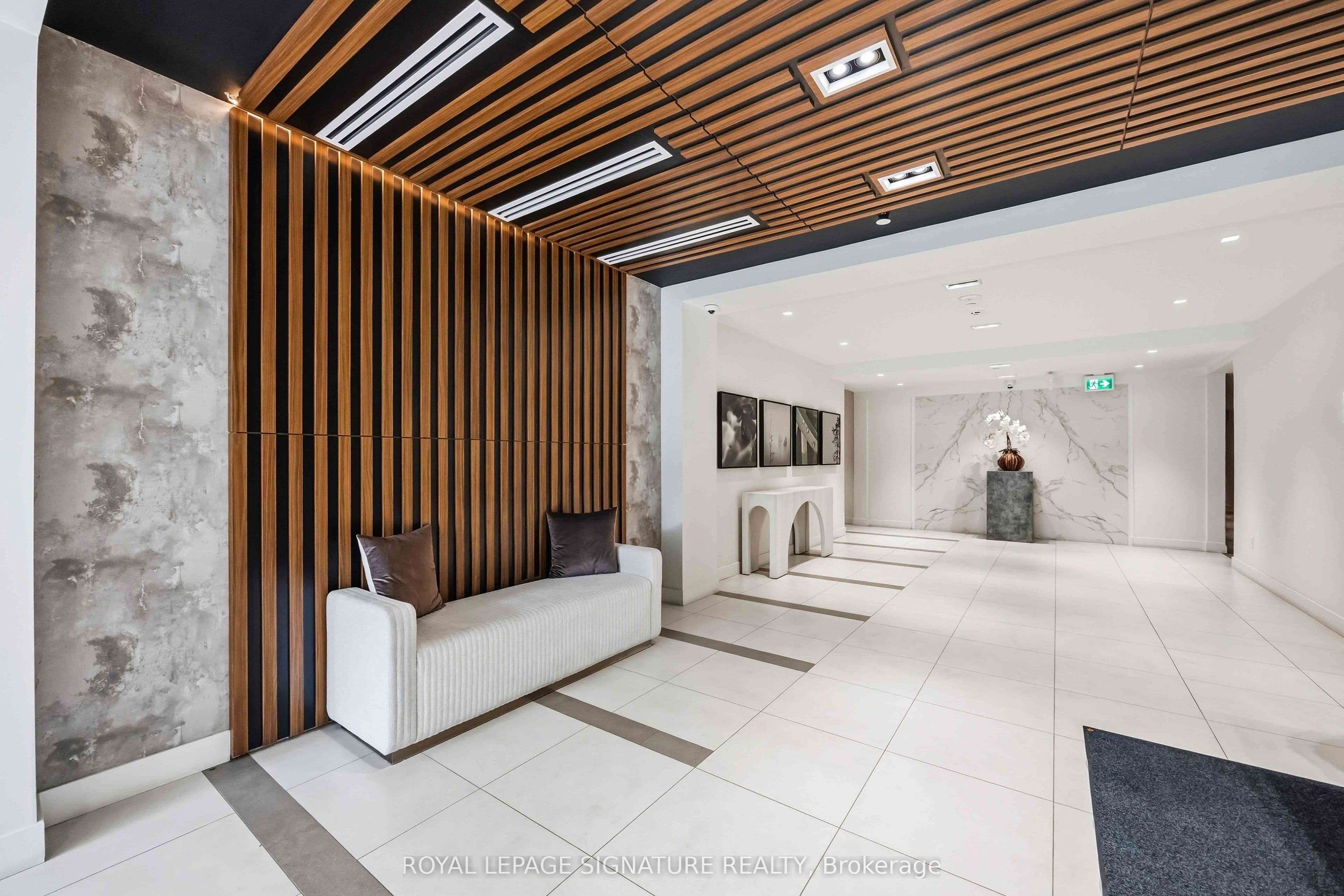 2 Teagarden Court N 102, Toronto, ON M2N 0L6