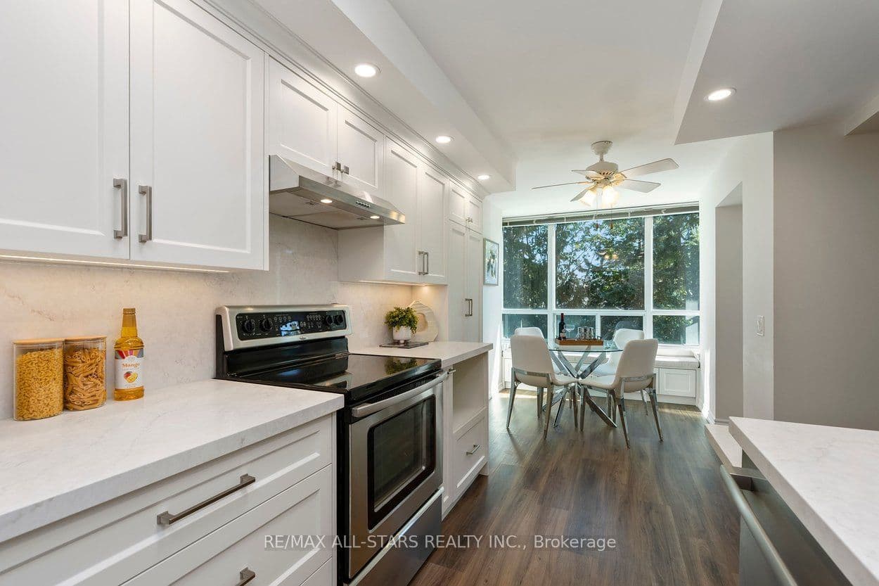 85 The Boardwalk Way 221, Markham, ON L6E 1B9