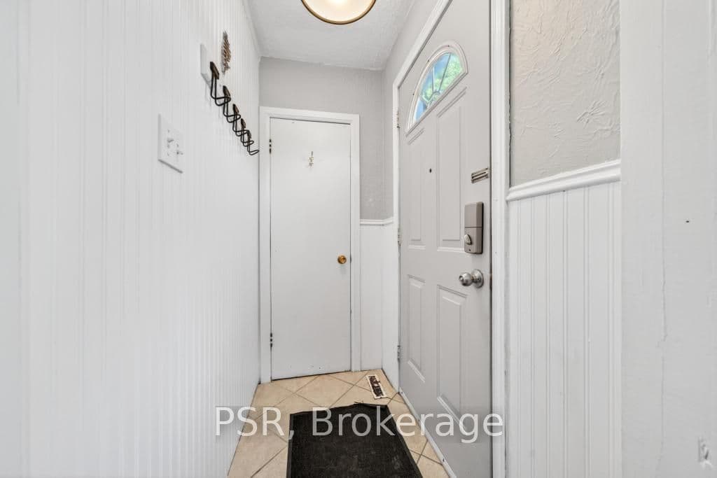420 Upper Gage Avenue, Hamilton, ON L8V 4H9