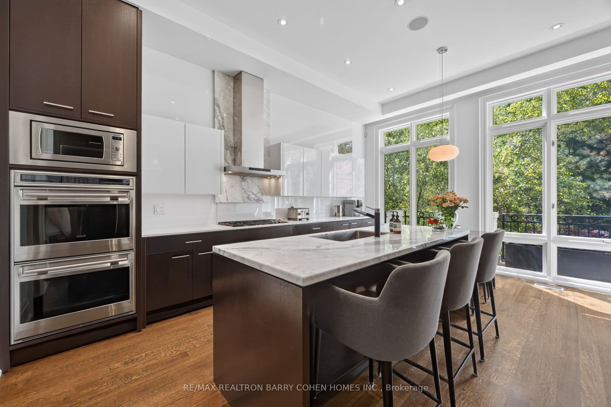20B Woodlawn Avenue W, Toronto, ON M4V 1G7