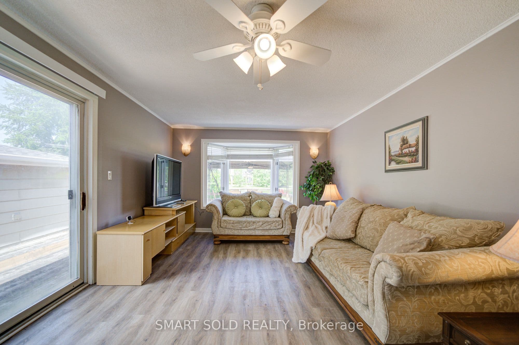 75 Lake Avenue, Ramara, ON L0K 1B0