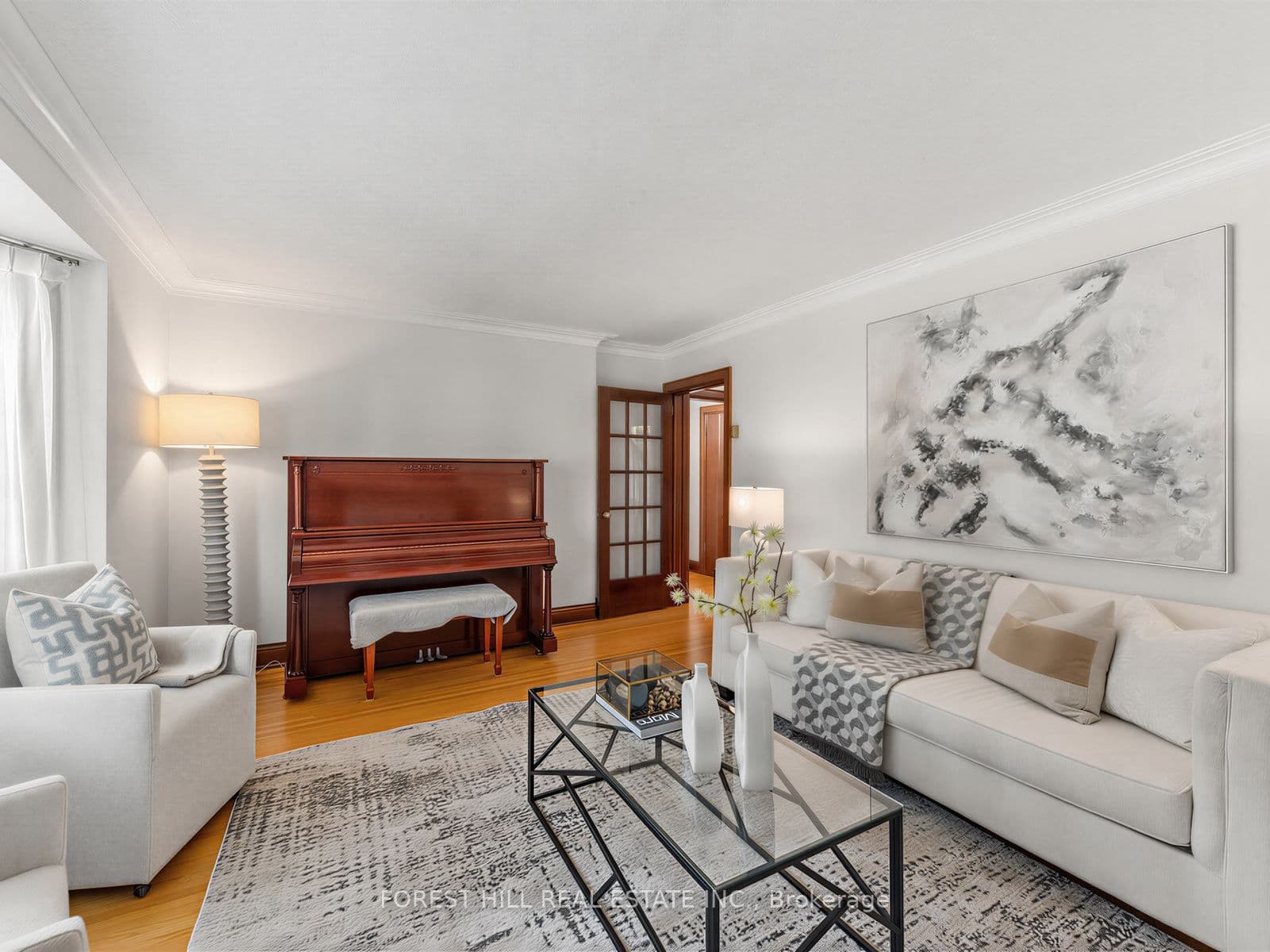 28 Castle Knock Road, Toronto, ON M5N 2J4
