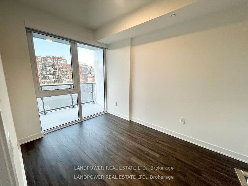 9 Tecumseth Street 708, Toronto, ON M5V 3G4