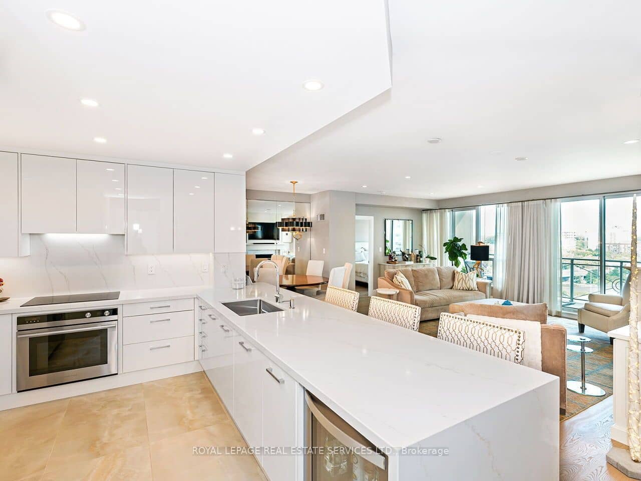 88 Palace Pier Court PH201, Toronto, ON M8V 4C2