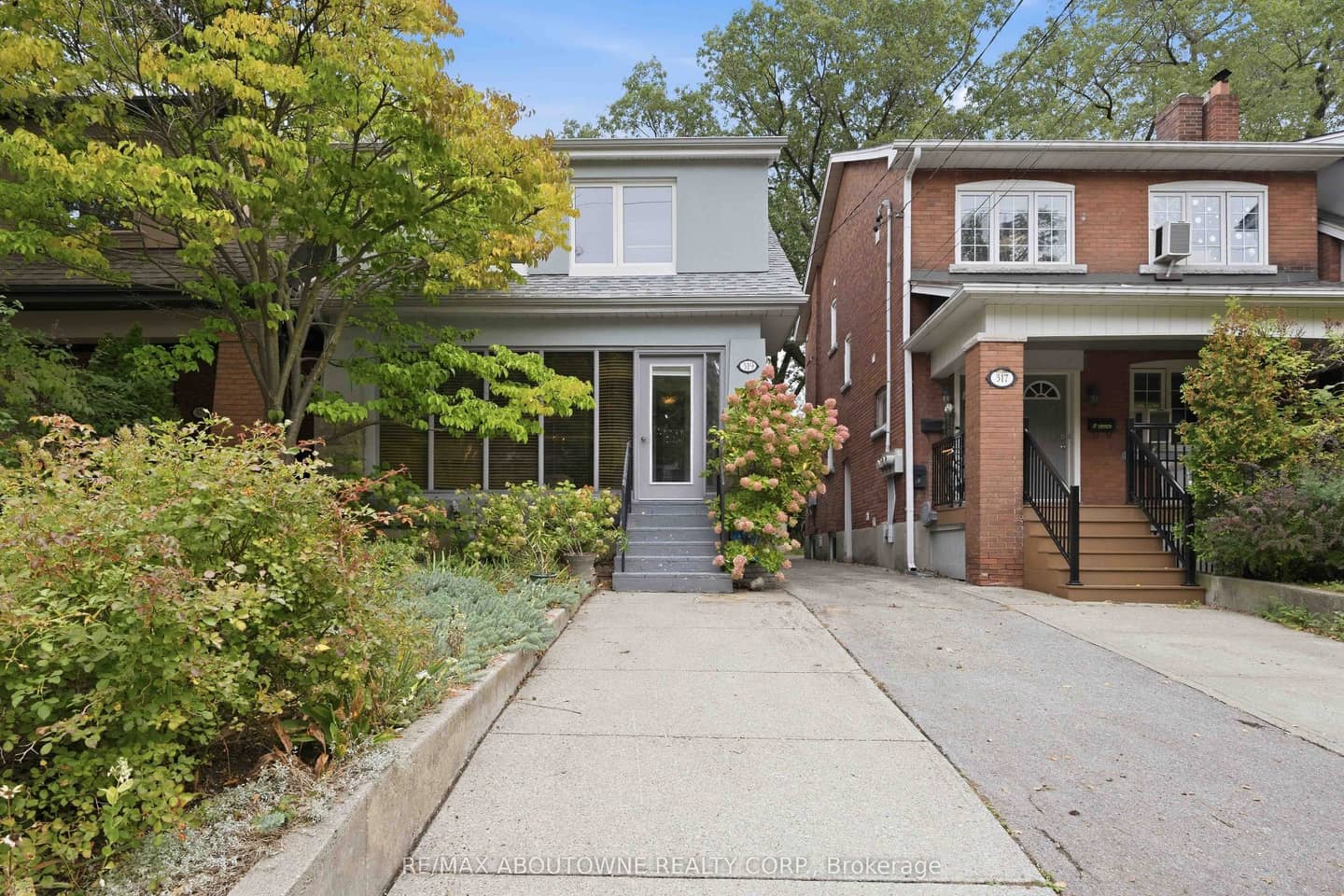 319 Durie Street, Toronto, ON M6S 3G2