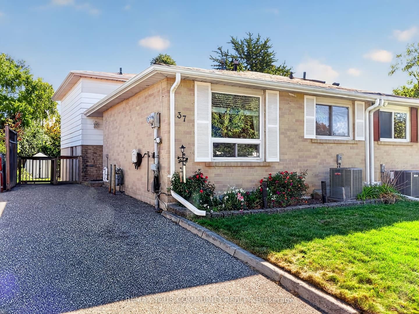 37 Coxworth Crescent, Toronto, ON M1B 1E2